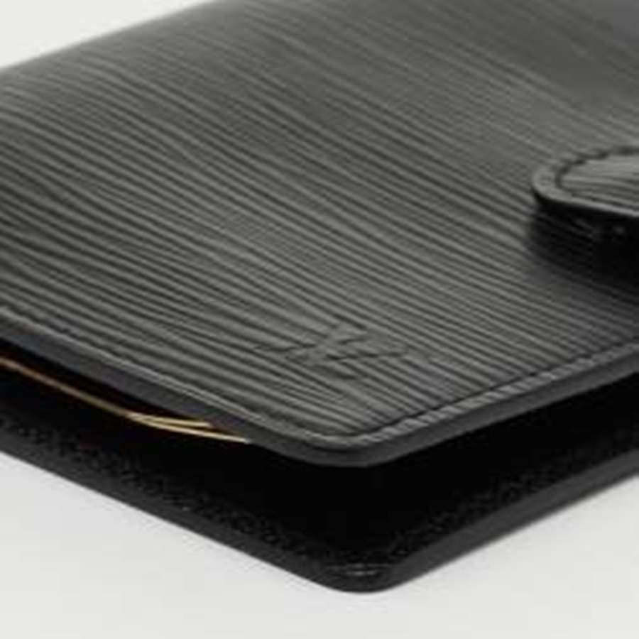Louis Vuitton Black Epi Leather Small Ring Agenda Cover 5