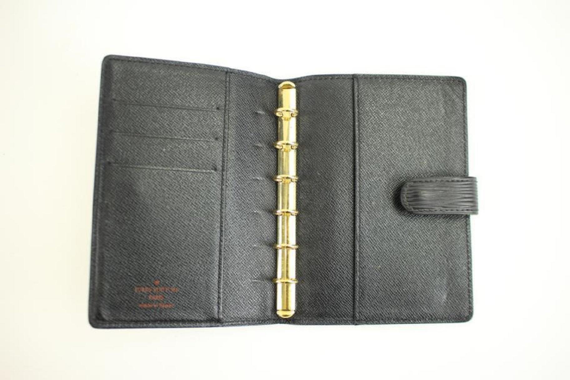 Louis Vuitton Black Epi Leather Small Ring Agenda PM Notebook Cover 86038 In Good Condition For Sale In Dix hills, NY