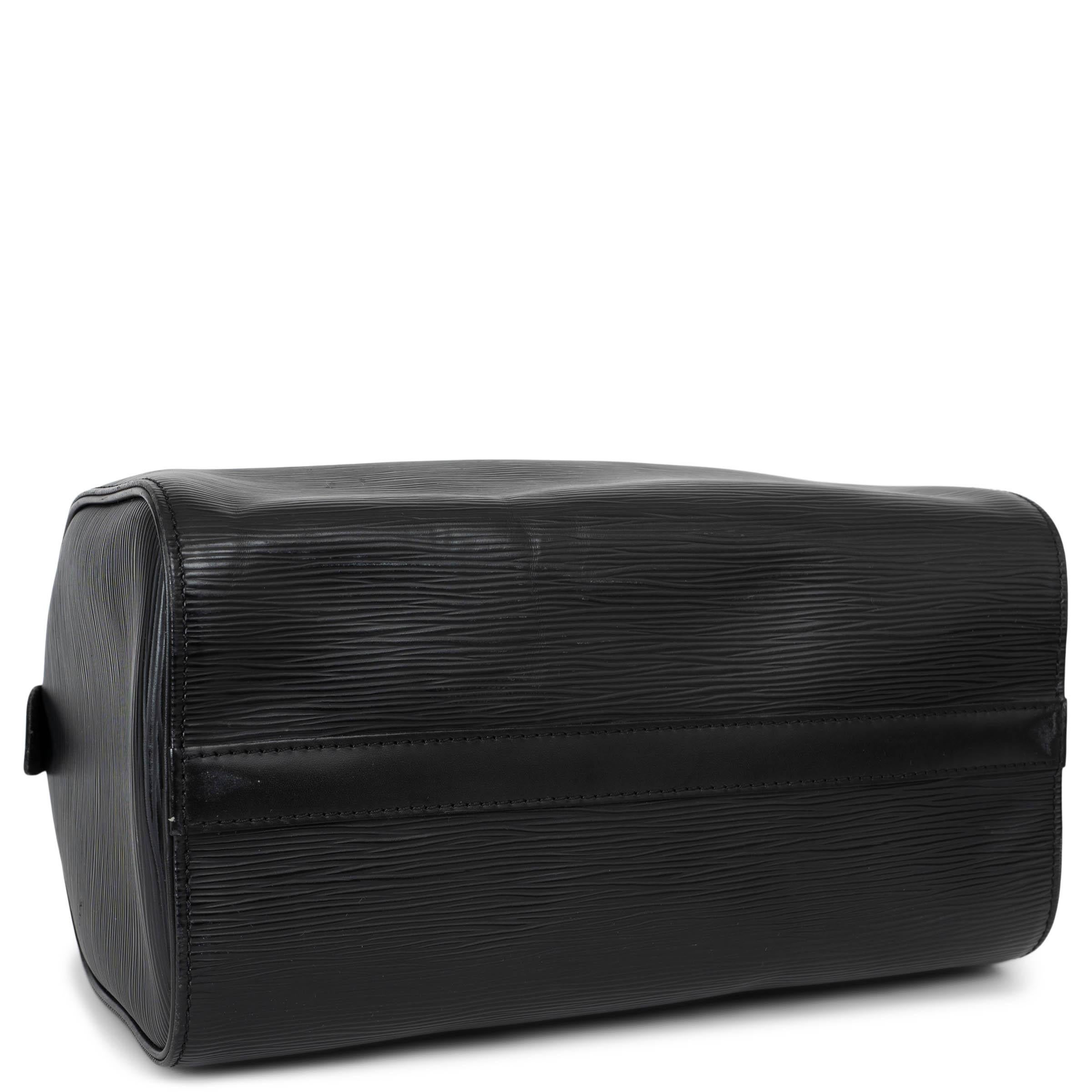 LOUIS VUITTON black Epi leather SPEEDY 30 Bag In Good Condition For Sale In Zürich, CH