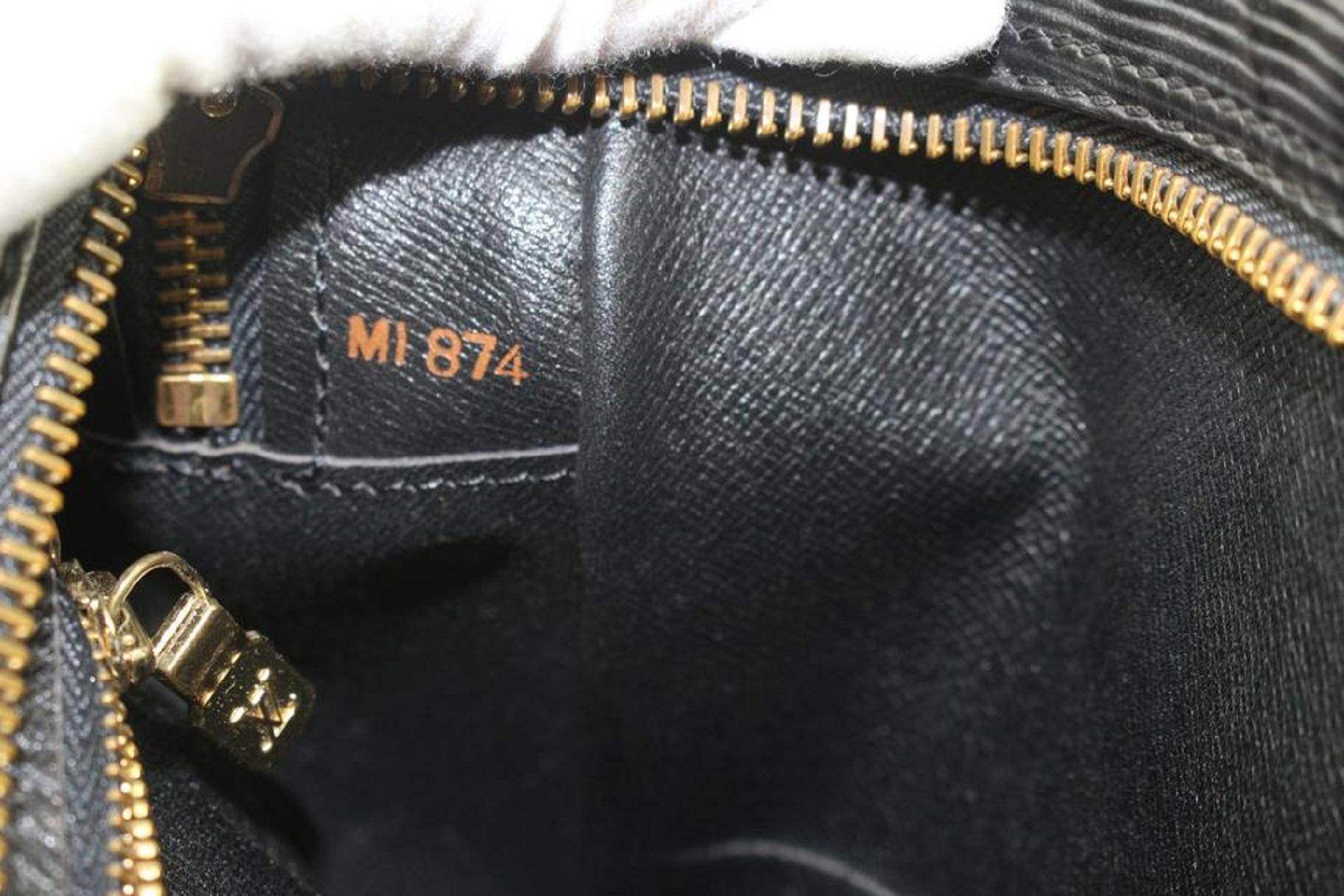 Louis Vuitton Black Epi Leather Trocadero 24 Crossbody Bag 3L1020 In Good Condition In Dix hills, NY