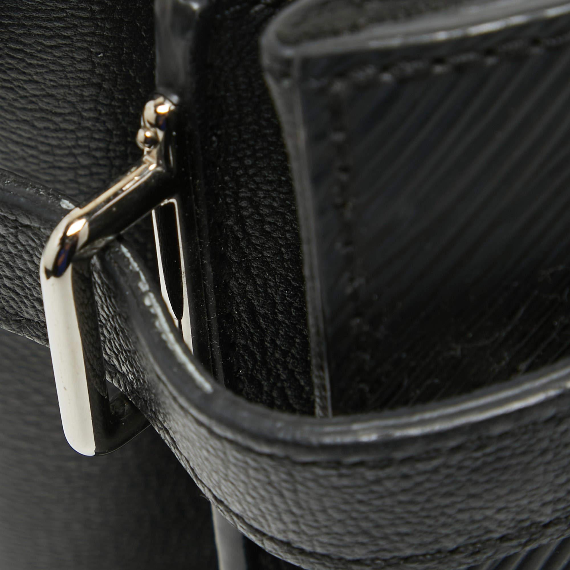 Louis Vuitton Black Epi Leather Twist Tote Bag For Sale 8