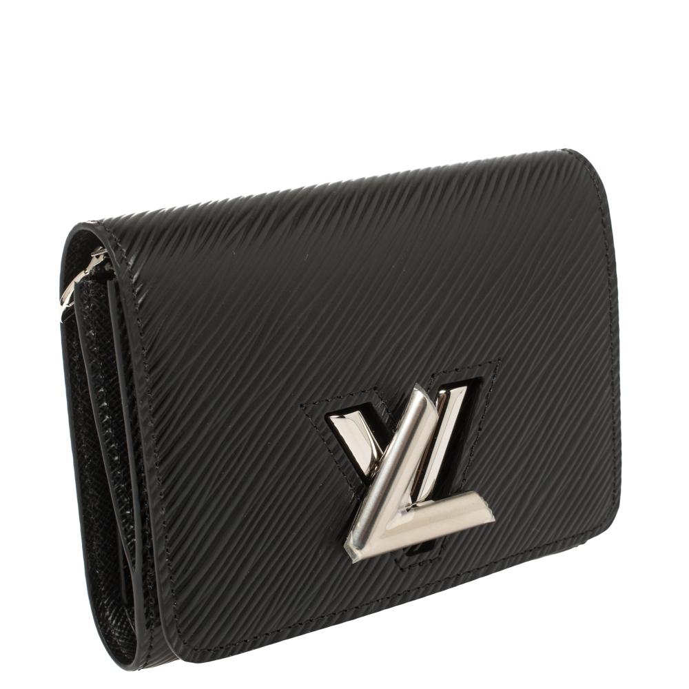 Louis Vuitton Black Epi Leather Twist Wallet In New Condition In Dubai, Al Qouz 2