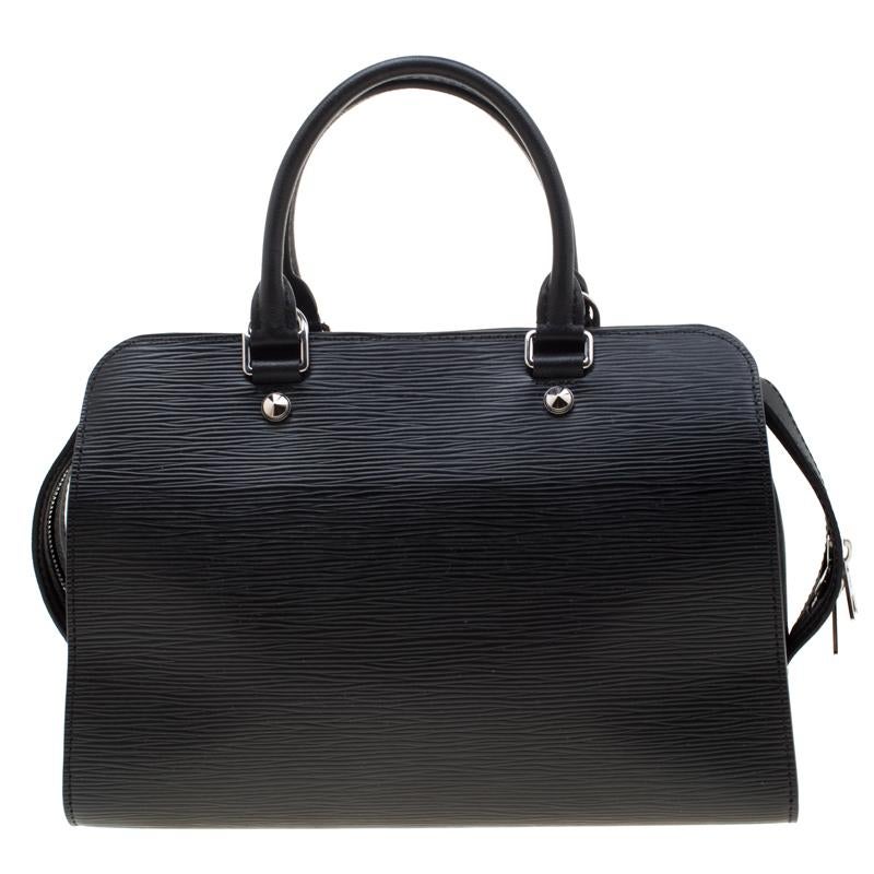 Louis Vuitton Black Epi Leather Vaneau MM Bag 3