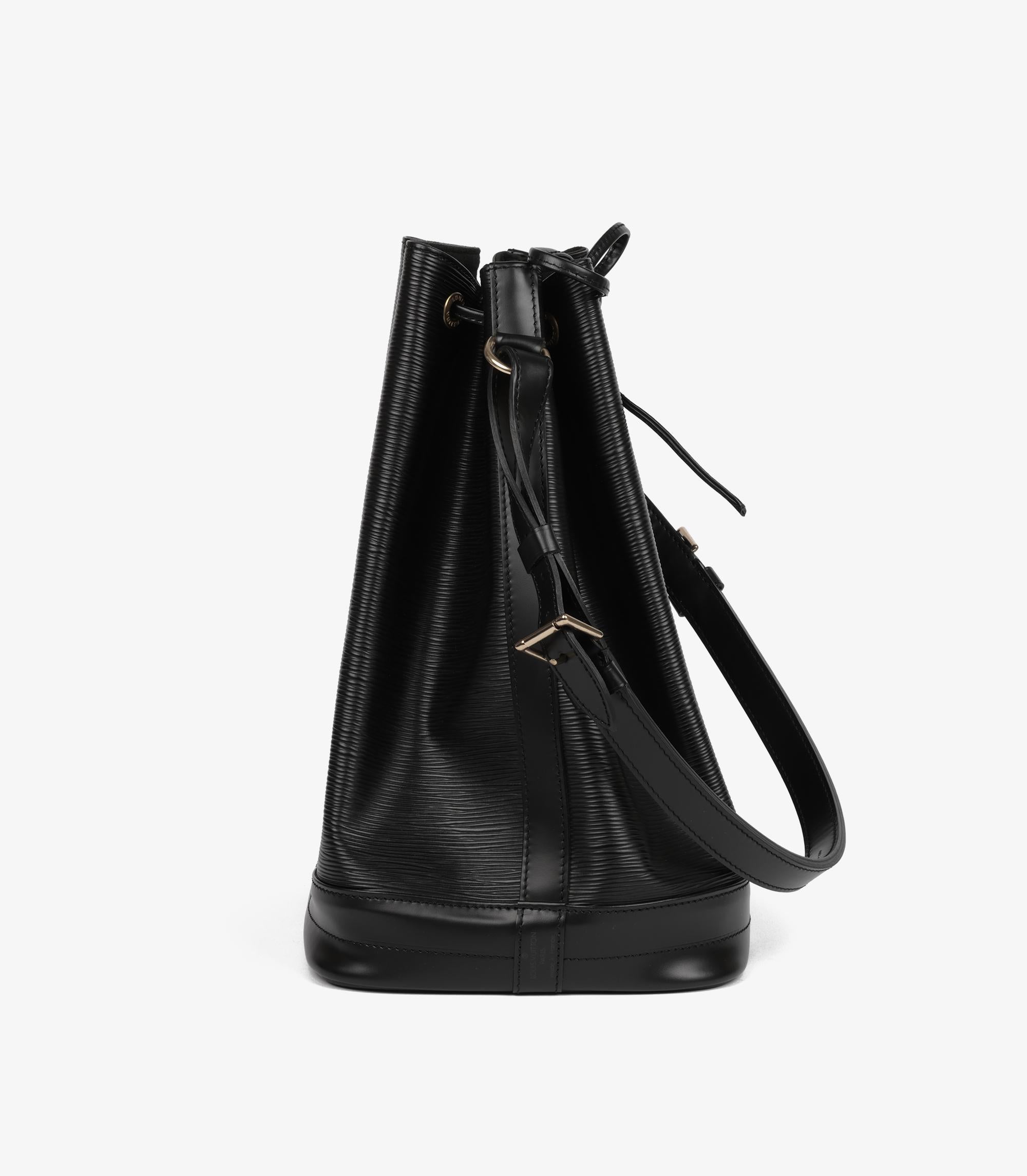 Louis Vuitton Black Epi Leather Vintage Noé For Sale 2