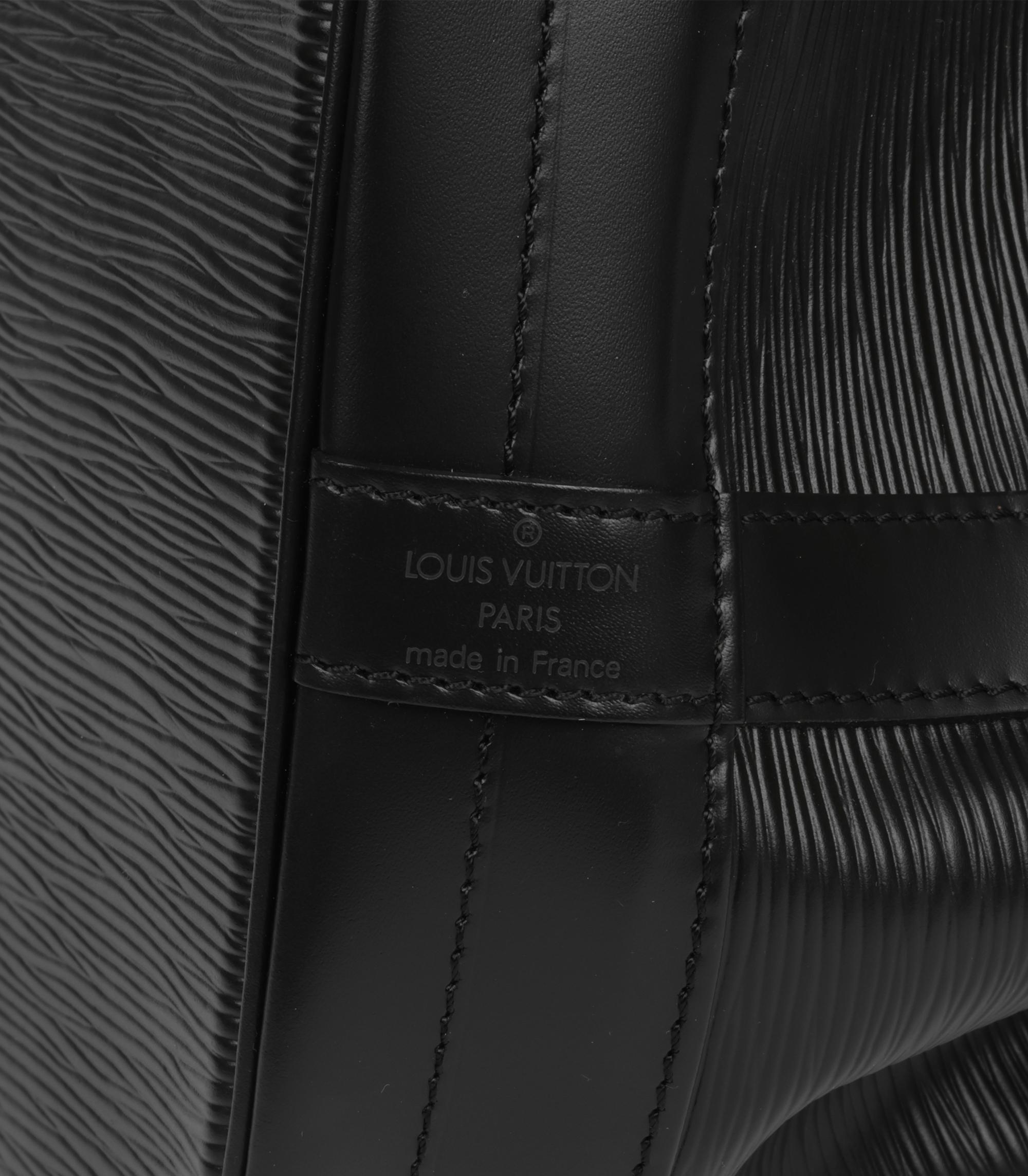 Louis Vuitton Black Epi Leather Vintage Noé For Sale 3