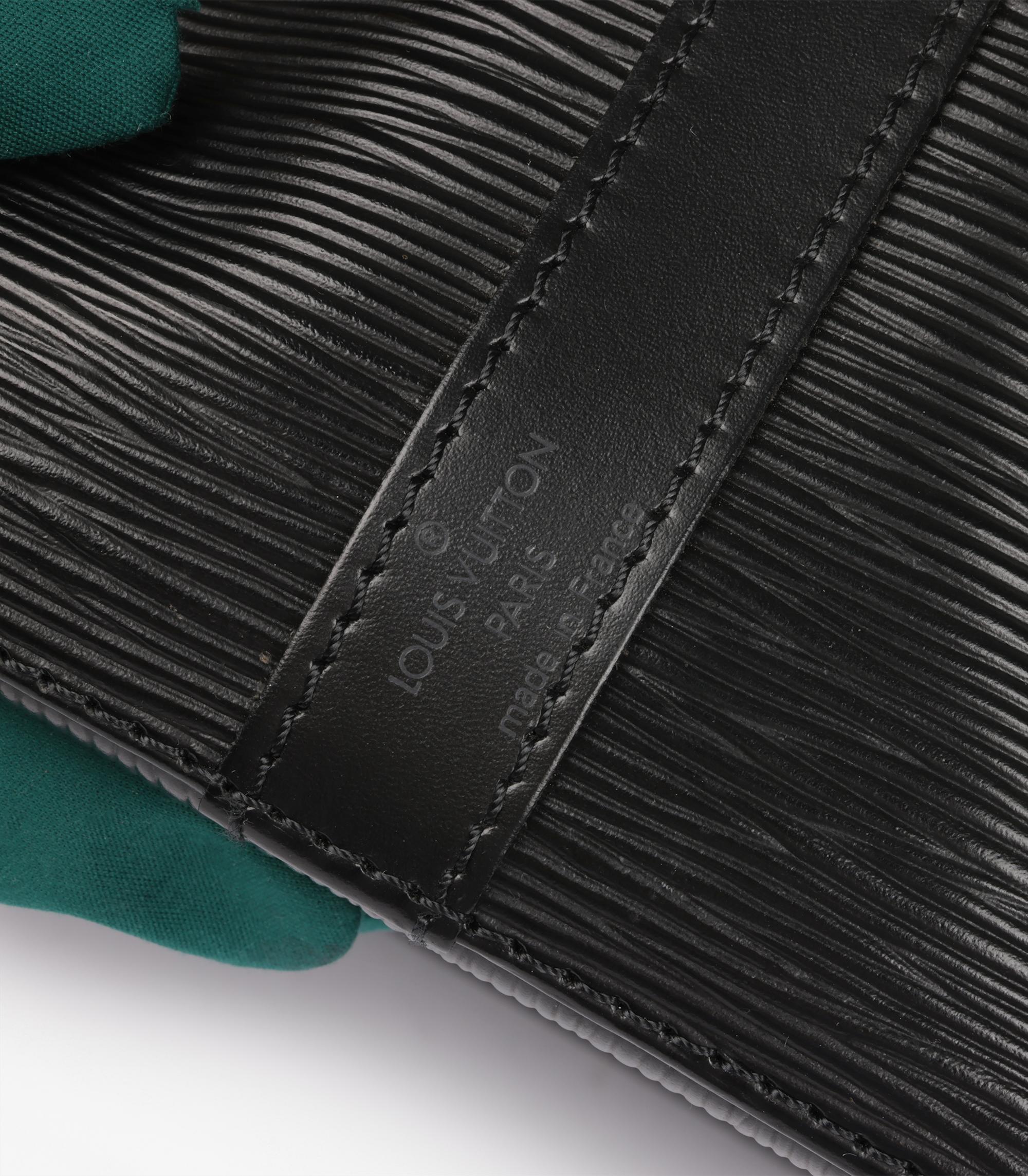 Louis Vuitton Schwarz Epi Leder Vintage Petit Noé im Angebot 5