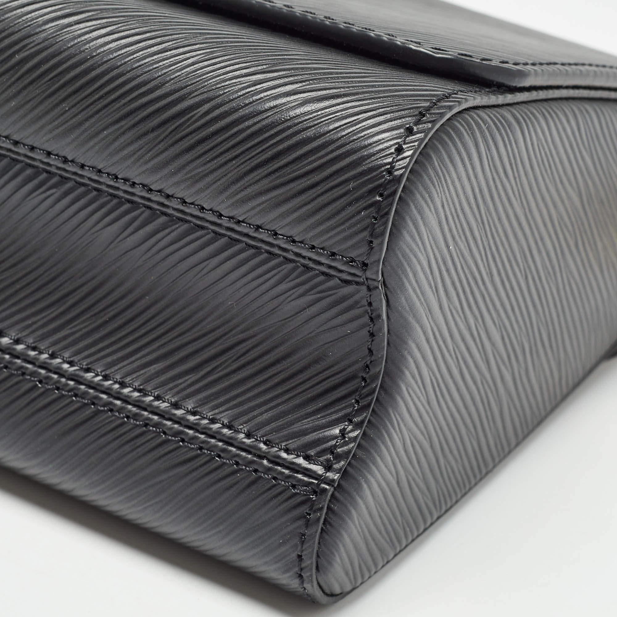 Louis Vuitton Bolso MM Twist Negro Epi Piel Corazón Salvaje 5