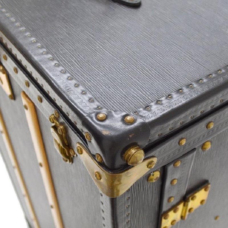 clothes trunk storage