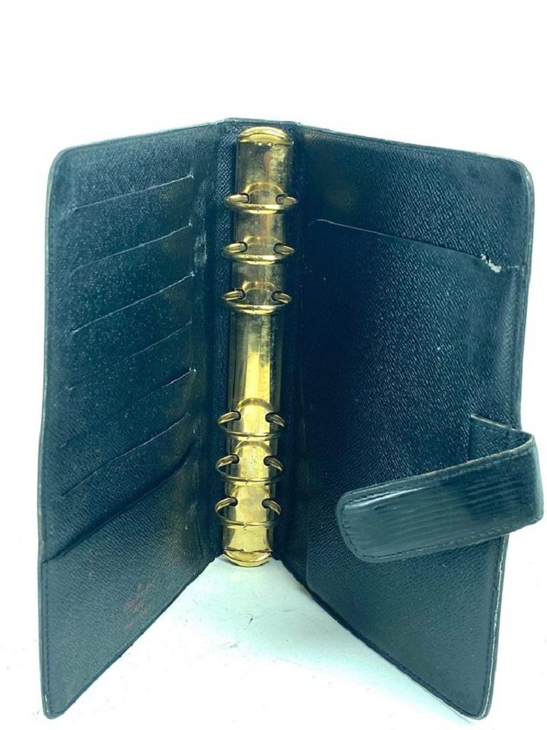 Louis Vuitton Black Epi Noir Medium Ring Agenda Mm 13l618 Wallet In Good Condition For Sale In Dix hills, NY