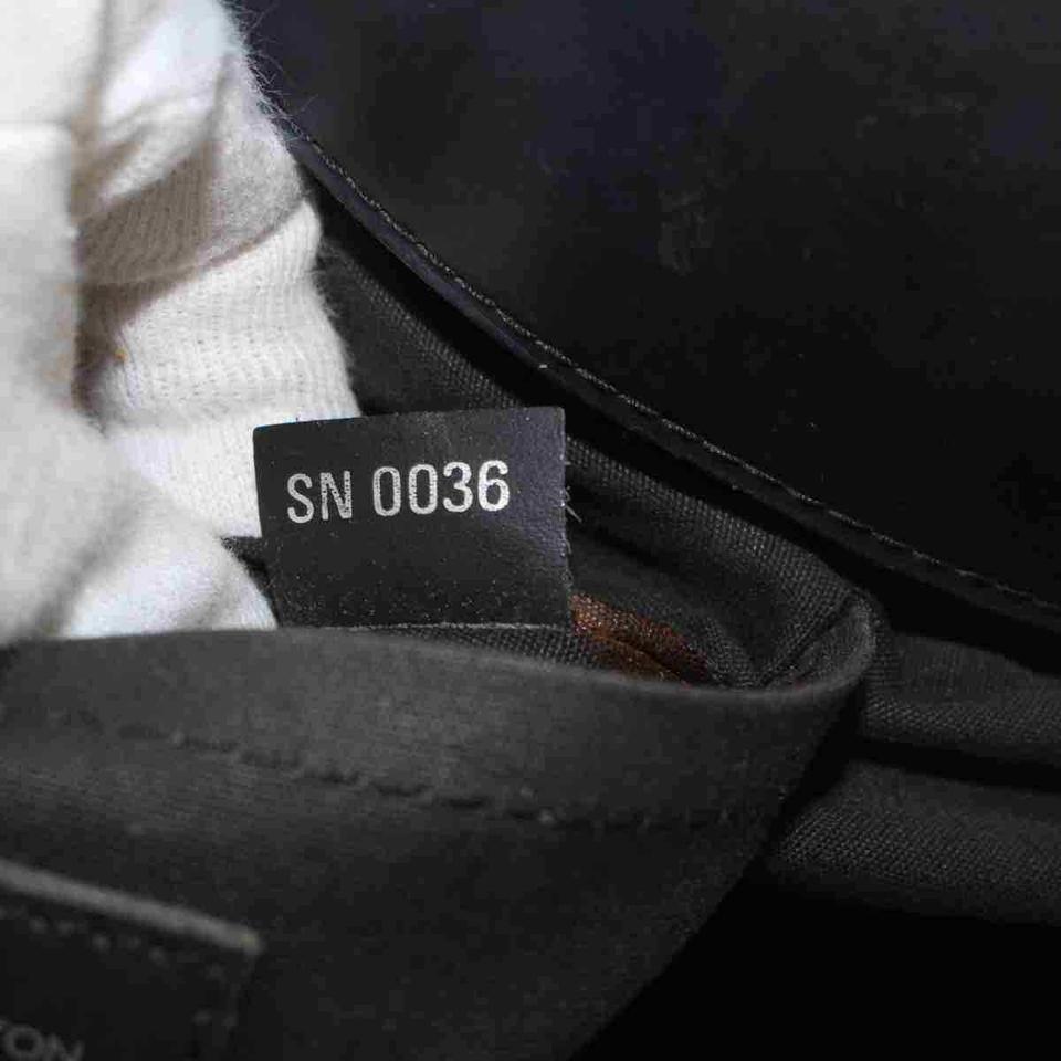 Louis Vuitton Black Epi Noir Passy GM 860463 For Sale 7