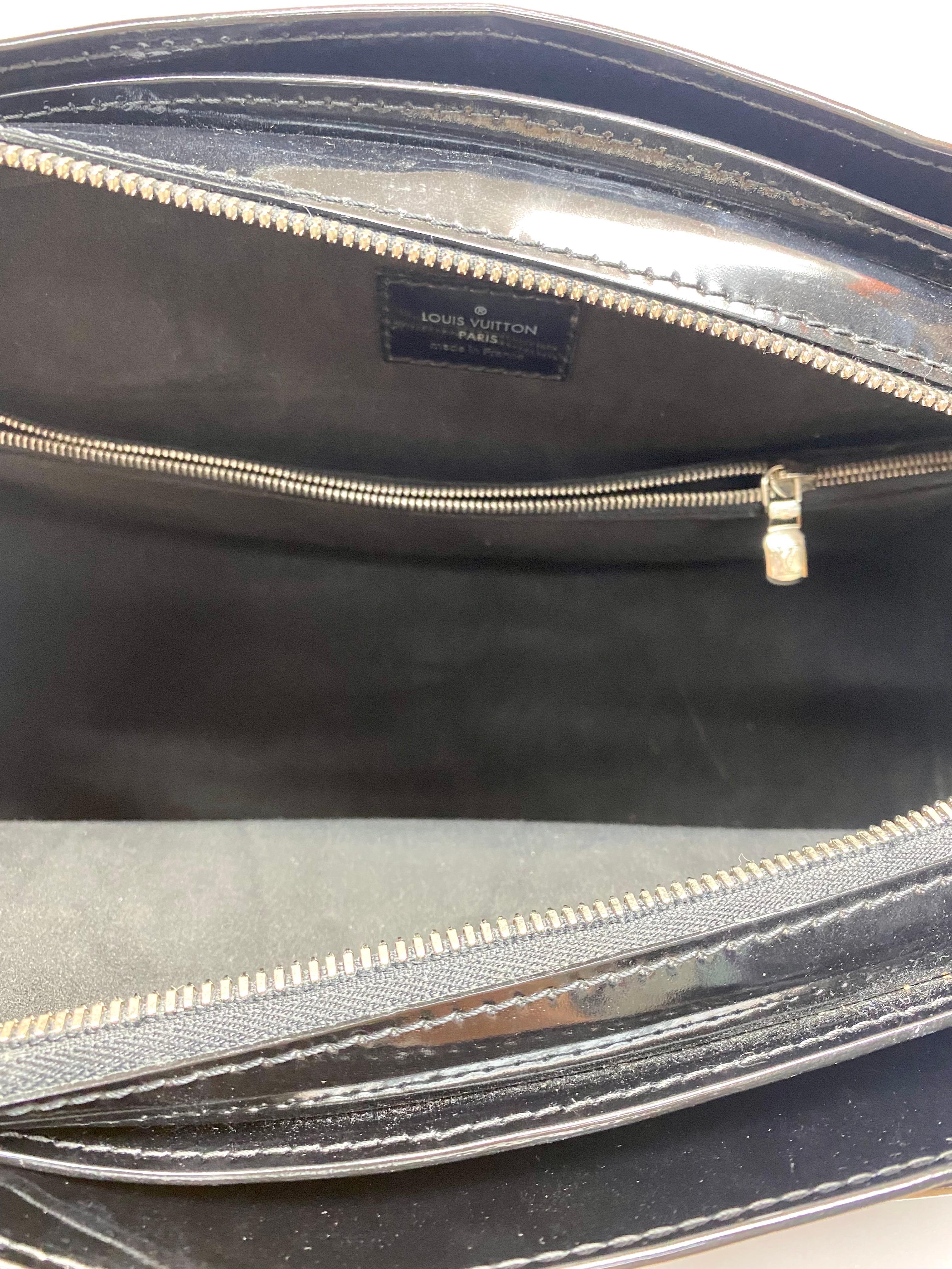 Louis Vuitton Black Epi Patent Jasmine Handbag For Sale 6