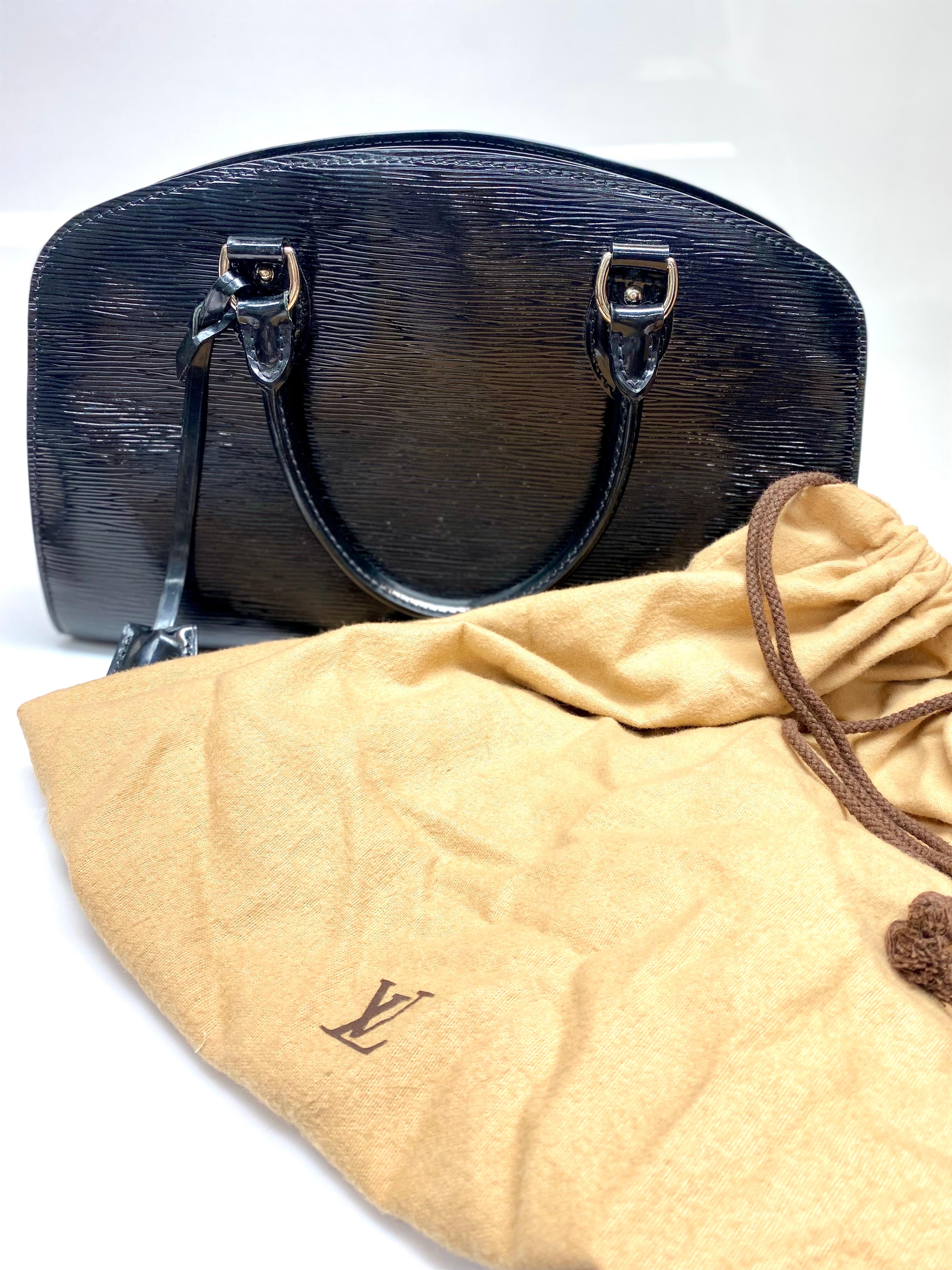 Louis Vuitton Black Epi Patent Jasmine Handbag For Sale 8