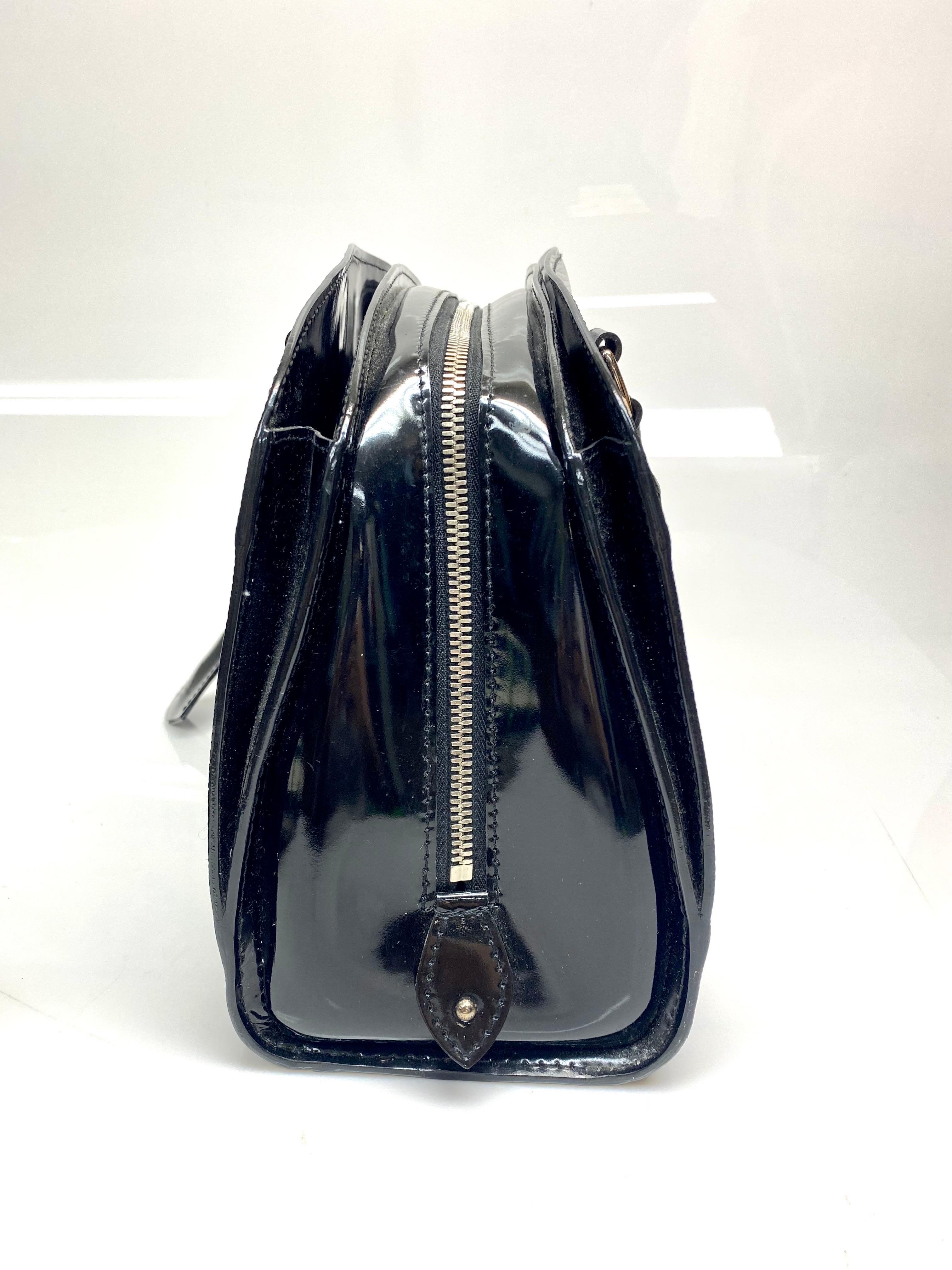 Louis Vuitton Black Epi Patent Jasmine Handbag In Good Condition For Sale In West Palm Beach, FL