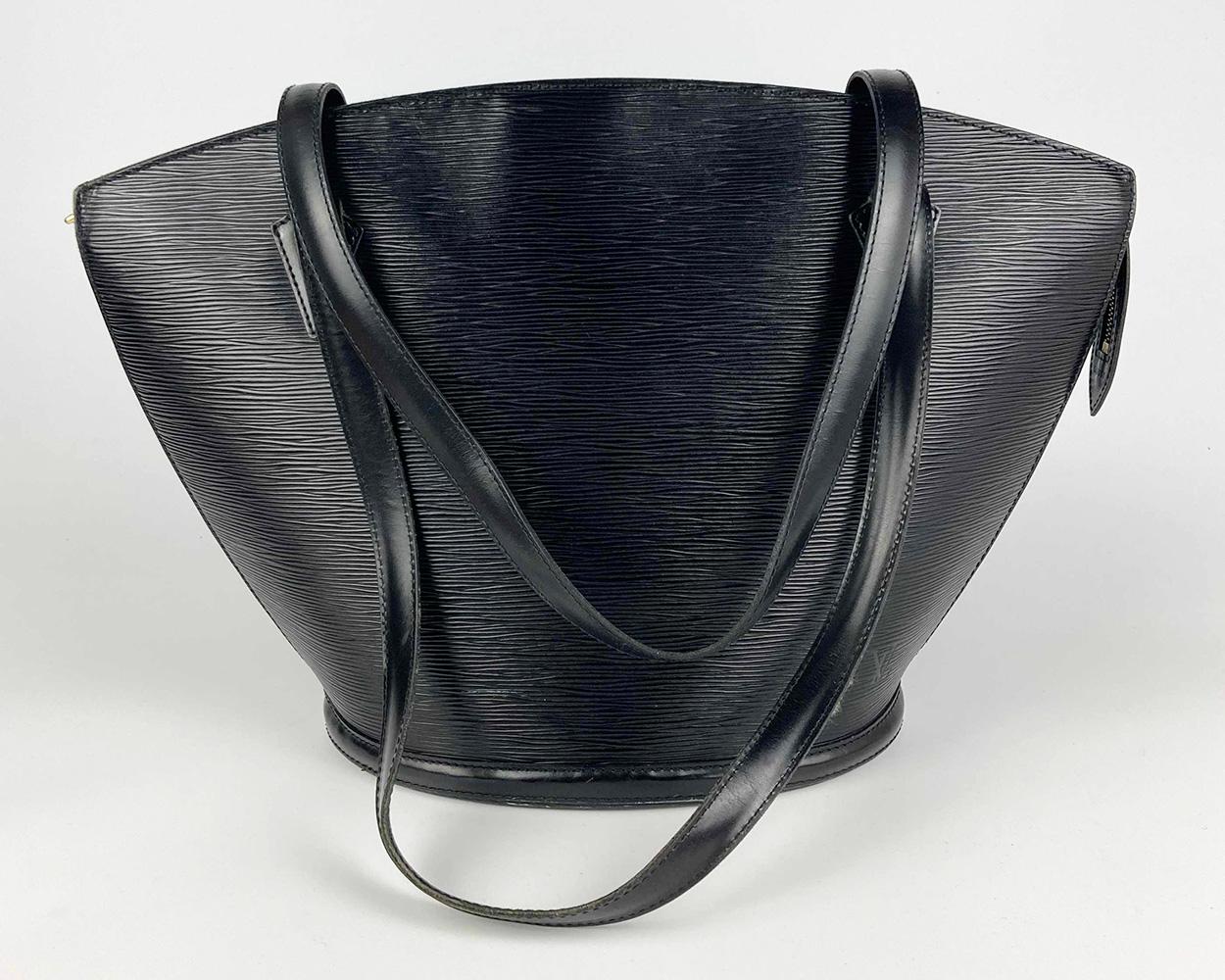 Louis Vuitton Tote nera in Epi St. Jacques con portafogli e pochette in vendita 6