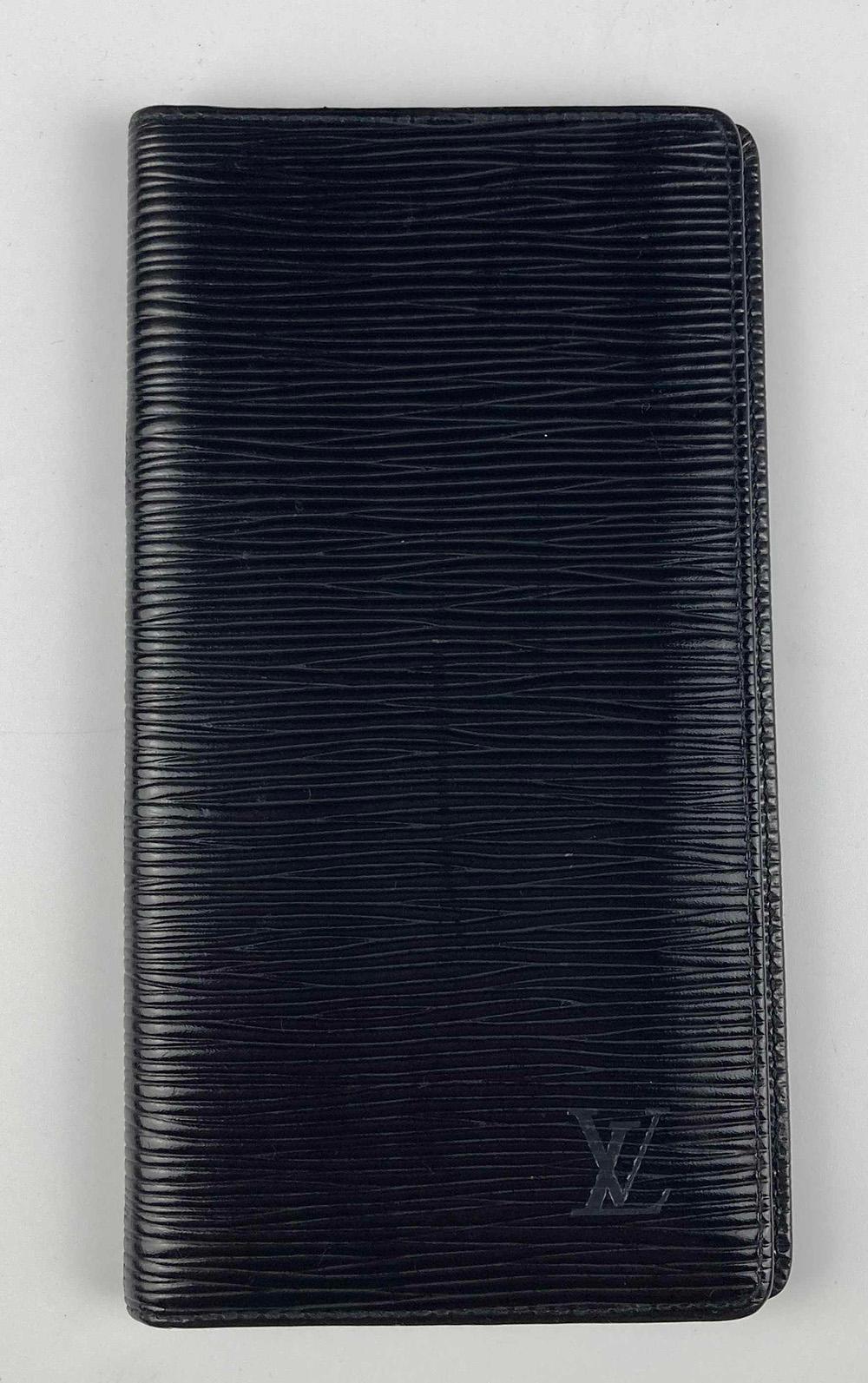 Louis Vuitton Fourre-tout Epi St Jacques noir avec portefeuilles et pochette Pour femmes en vente