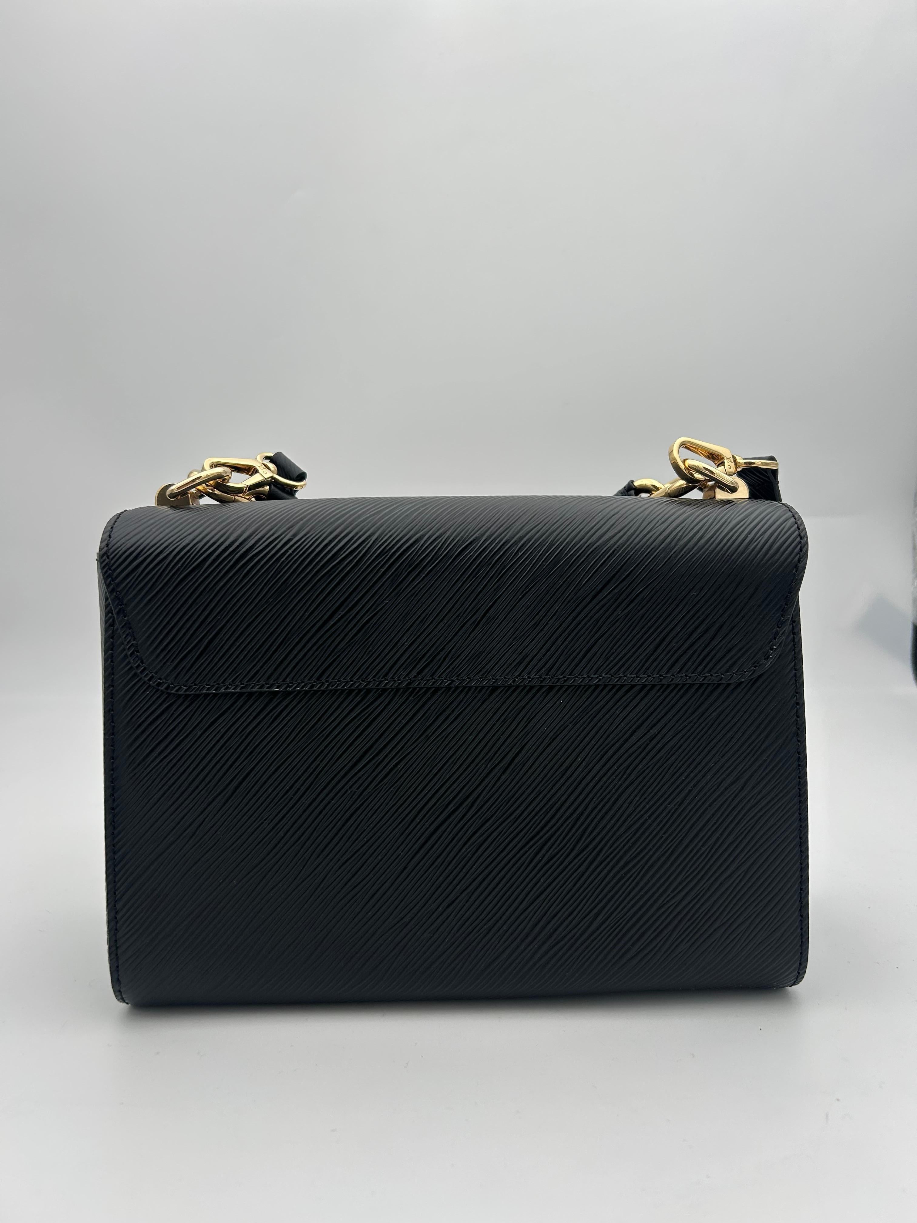 Louis Vuitton Black Epi Twist MM Leather Handle For Sale 2