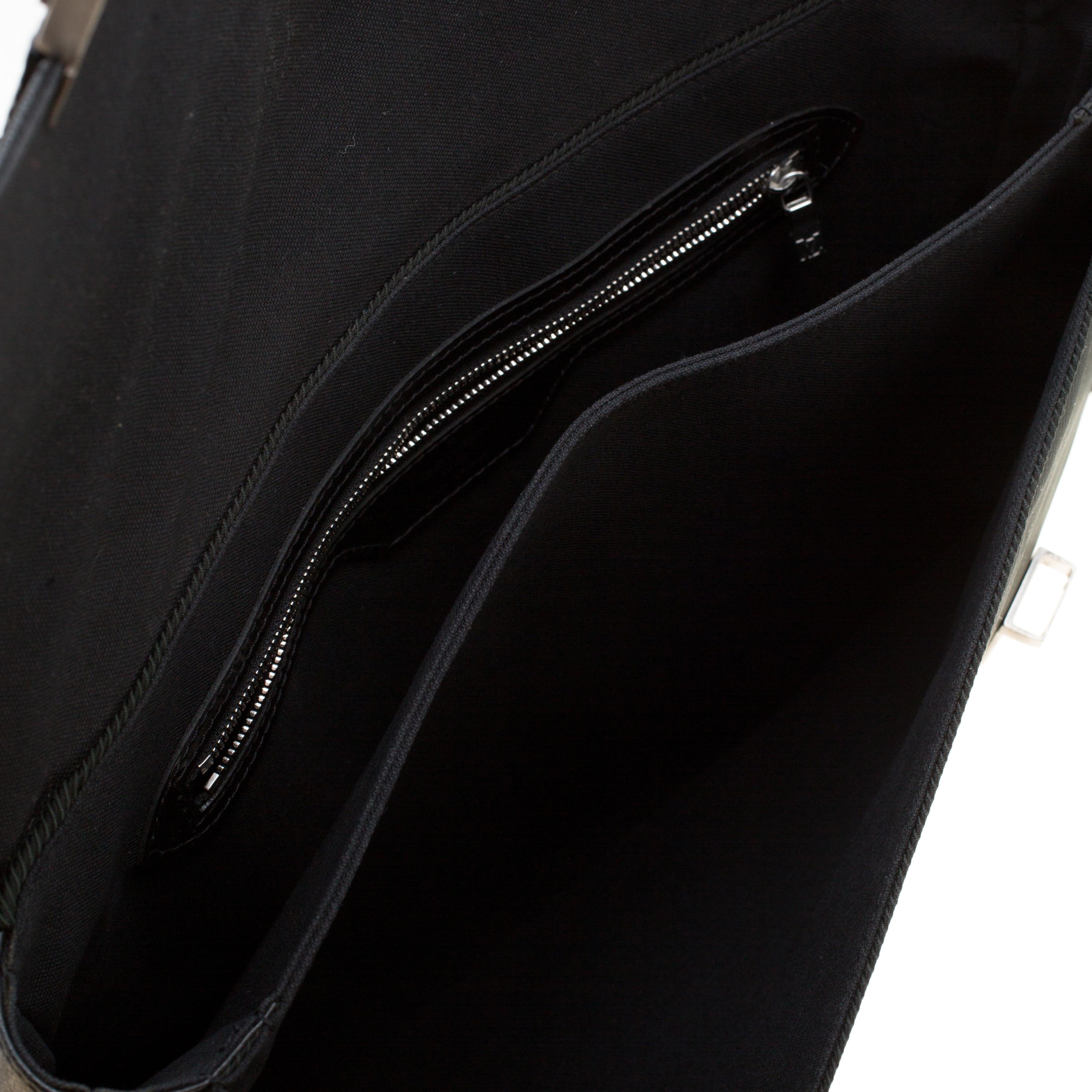 Louis Vuitton Black Fabric and Taiga Leather Saratov GM Messenger Bag 4