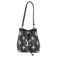 Louis Vuitton Black Giant Monogram Canvas Wild At Heart NeoNoe MM