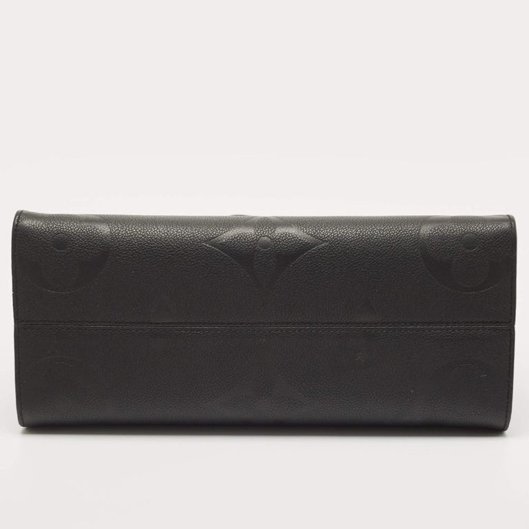 Louis Vuitton Black Giant Monogram Empreinte Leather Onthego MM Bag For  Sale at 1stDibs