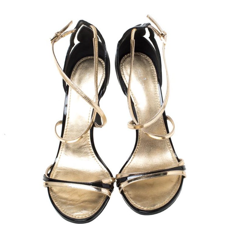 Louis Vuitton Black/Gold Patent Leather Open Toe Ankle Strap Sandals Size 40 For Sale at 1stdibs