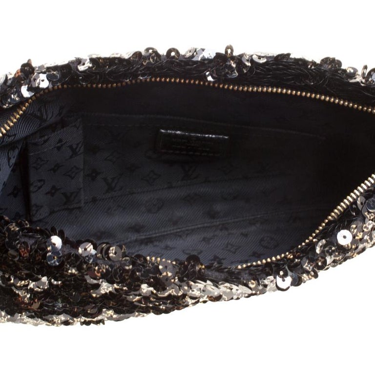 Louis Vuitton Black/Gold Sequins Pochette Rococo Clutch For Sale at 1stdibs