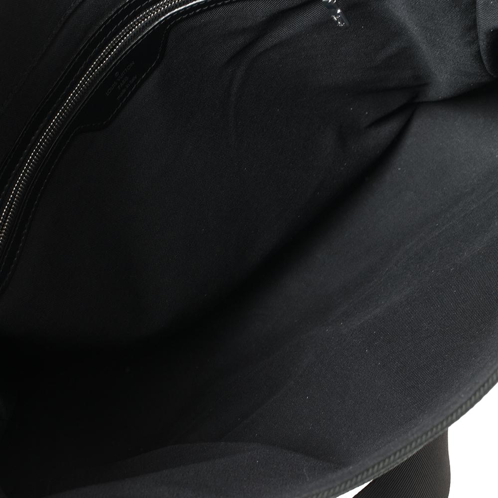 Louis Vuitton Black/Green Taiga Leather Dersou Messenger Bag 3