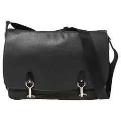 Louis Vuitton Schwarz/Grün Taiga Leder Dersou Messenger Bag
