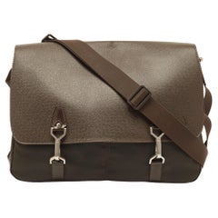 Louis Vuitton Borsa messenger Dersou in pelle Taiga nera/verde