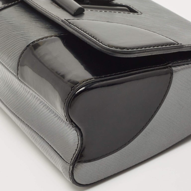 Twist MM Epi Leather in Grey - Handbags M57319