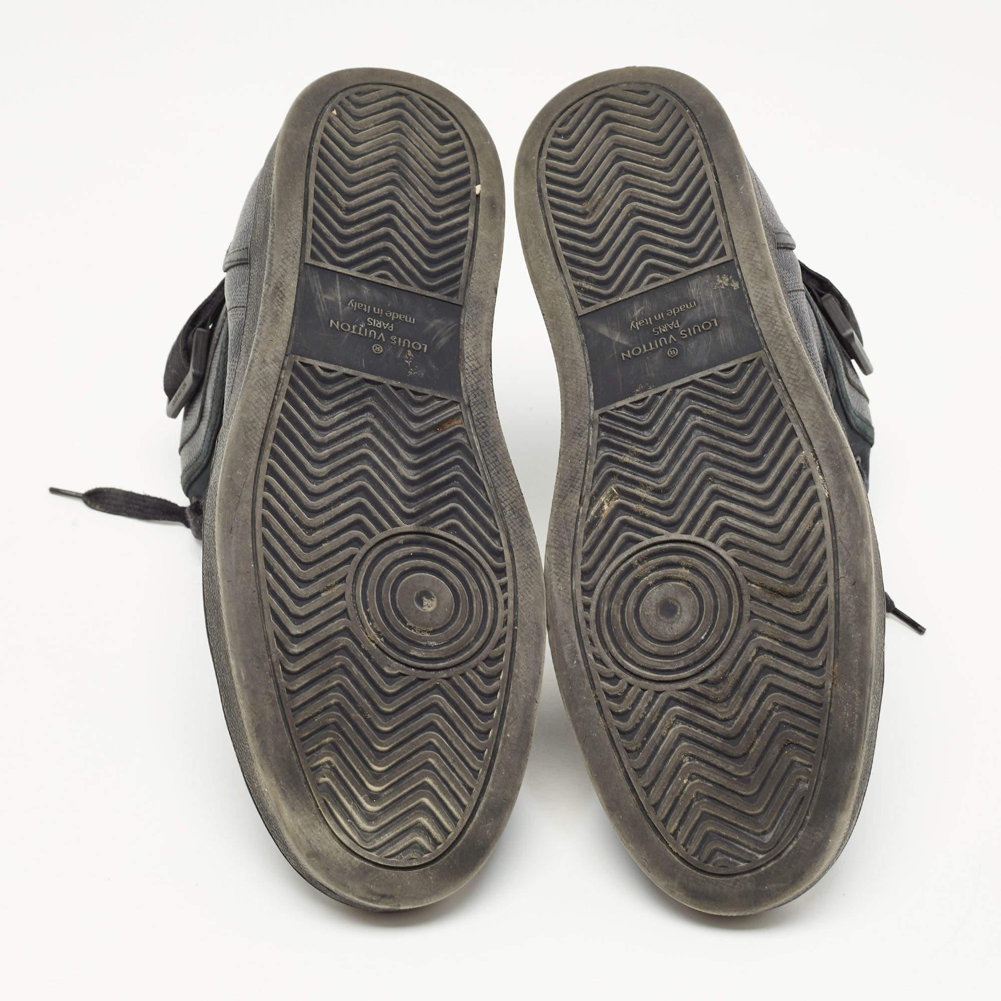 Louis Vuitton Black/Grey Graphite Canvas Rivoli High Top Sneakers Size 44.5 For Sale 4