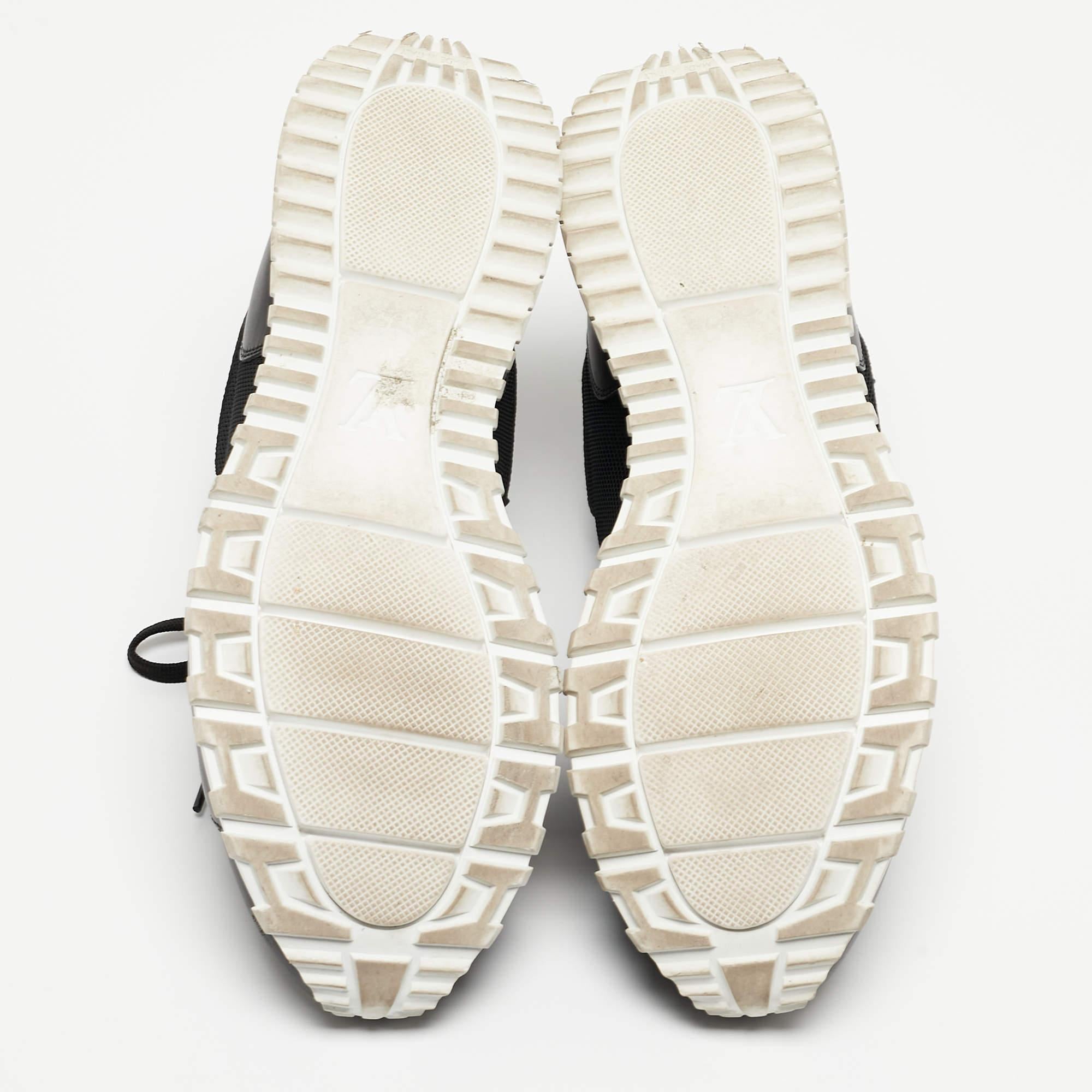  Louis Vuitton - Baskets Run Away en cuir et maille noir/gris - Taille 43 Pour hommes 