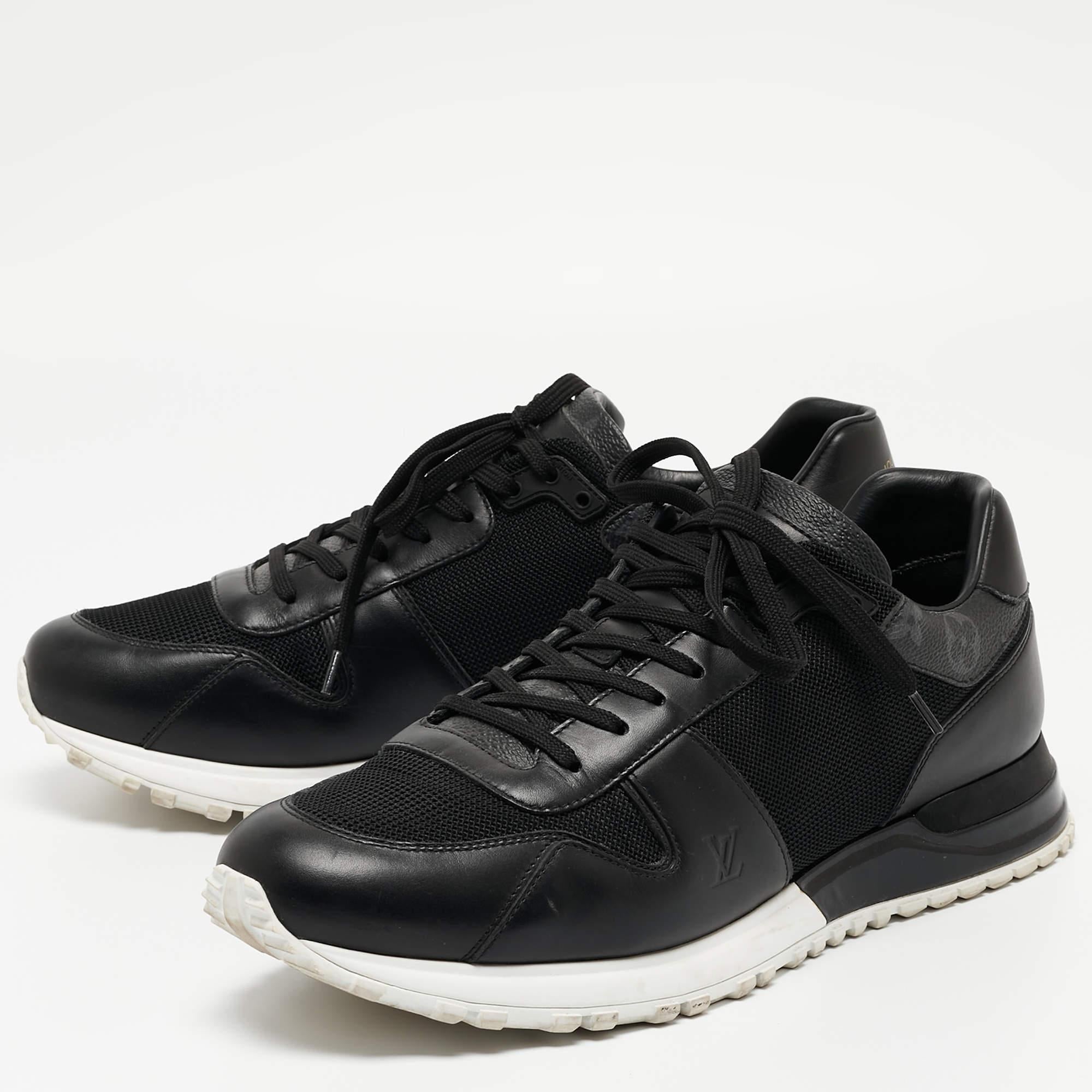 Louis Vuitton - Baskets Run Away en cuir et maille noir/gris - Taille 43 2