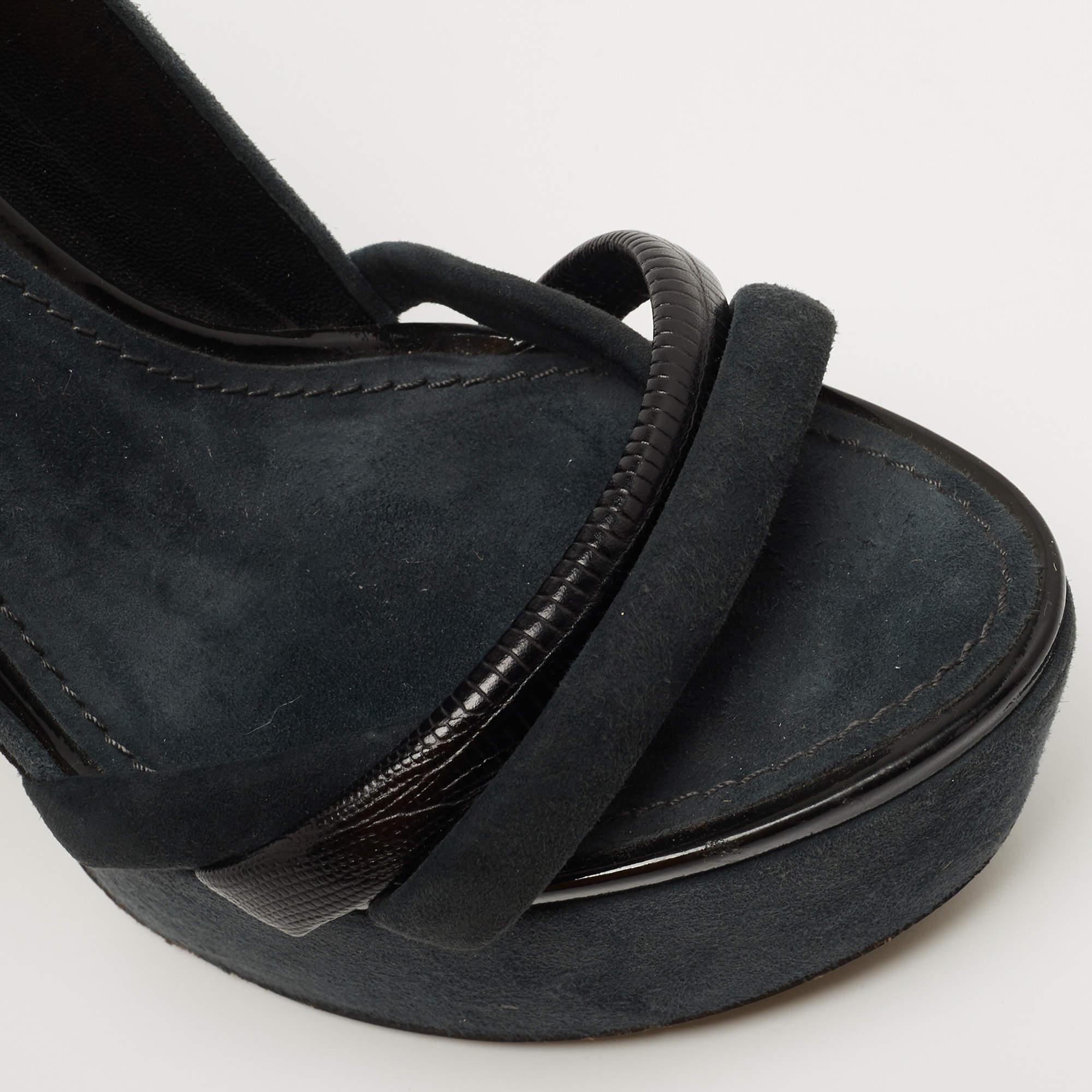 Louis Vuitton Black /Grey Leather and Suede Platform Sandals Size 38 For Sale 2