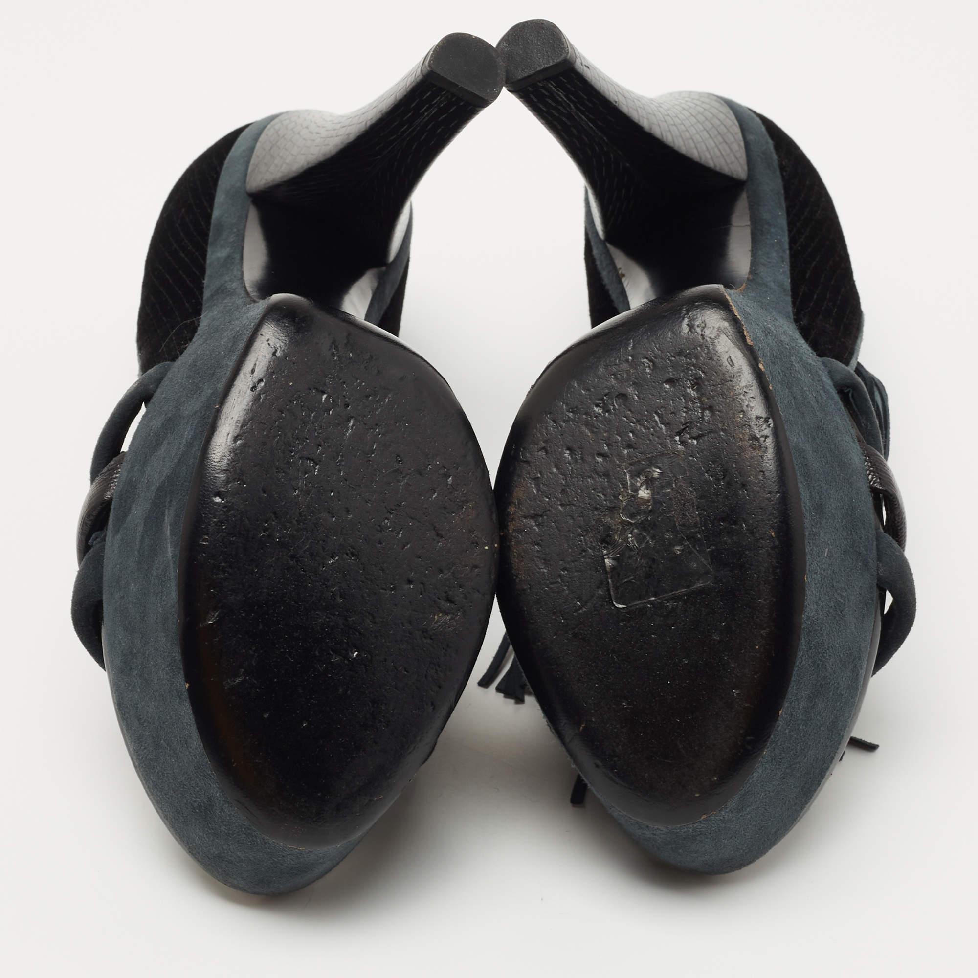Louis Vuitton Black /Grey Leather and Suede Platform Sandals Size 38 For Sale 4