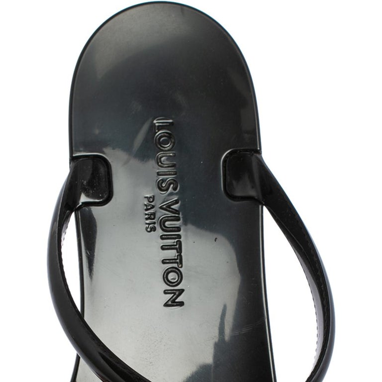 Louis Vuitton Black Jelly Sea Star Thong Flats Size 41 at 1stDibs