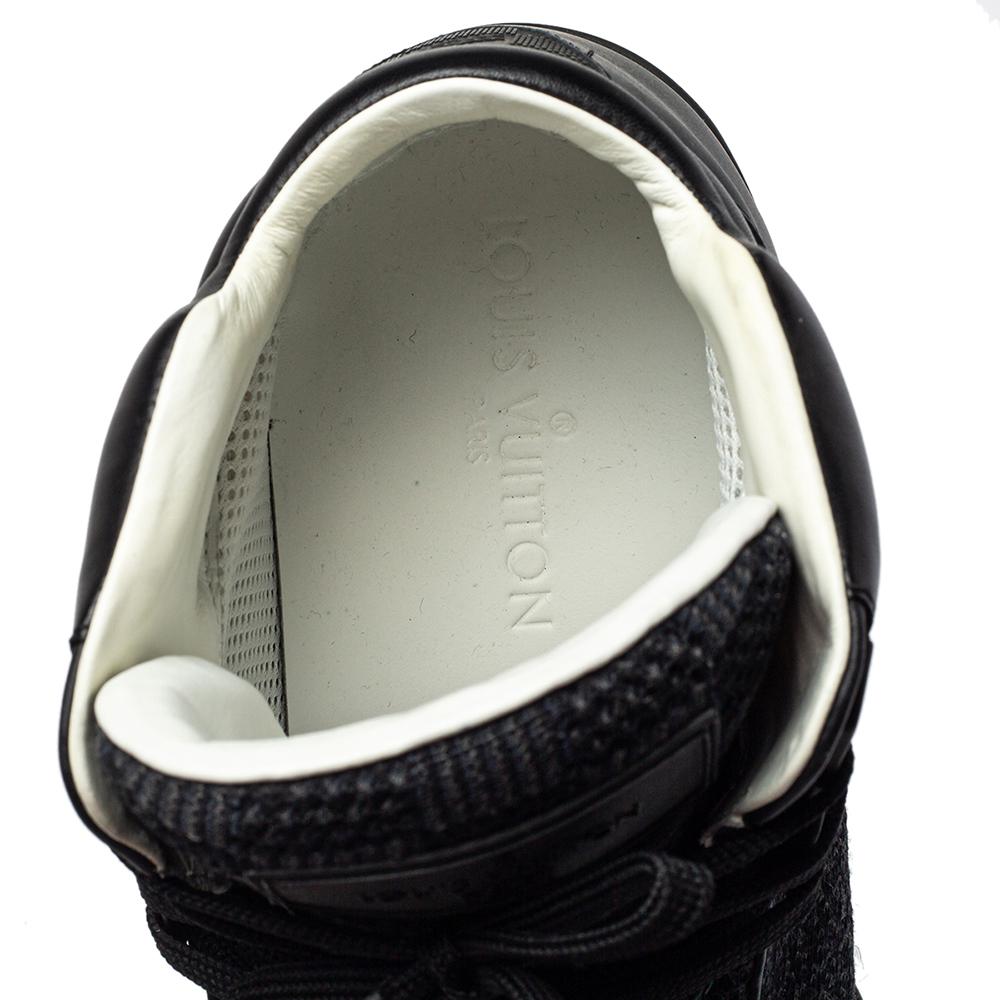 Louis Vuitton Black Knit Fabric And Leather High Top Sneakers Size 41.5 In Good Condition In Dubai, Al Qouz 2