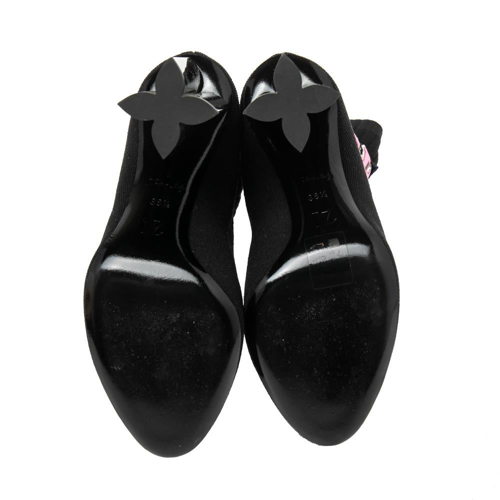 Louis Vuitton Black Knit Fabric Silhouette Ankle Boots Size 38.5 In Good Condition In Dubai, Al Qouz 2
