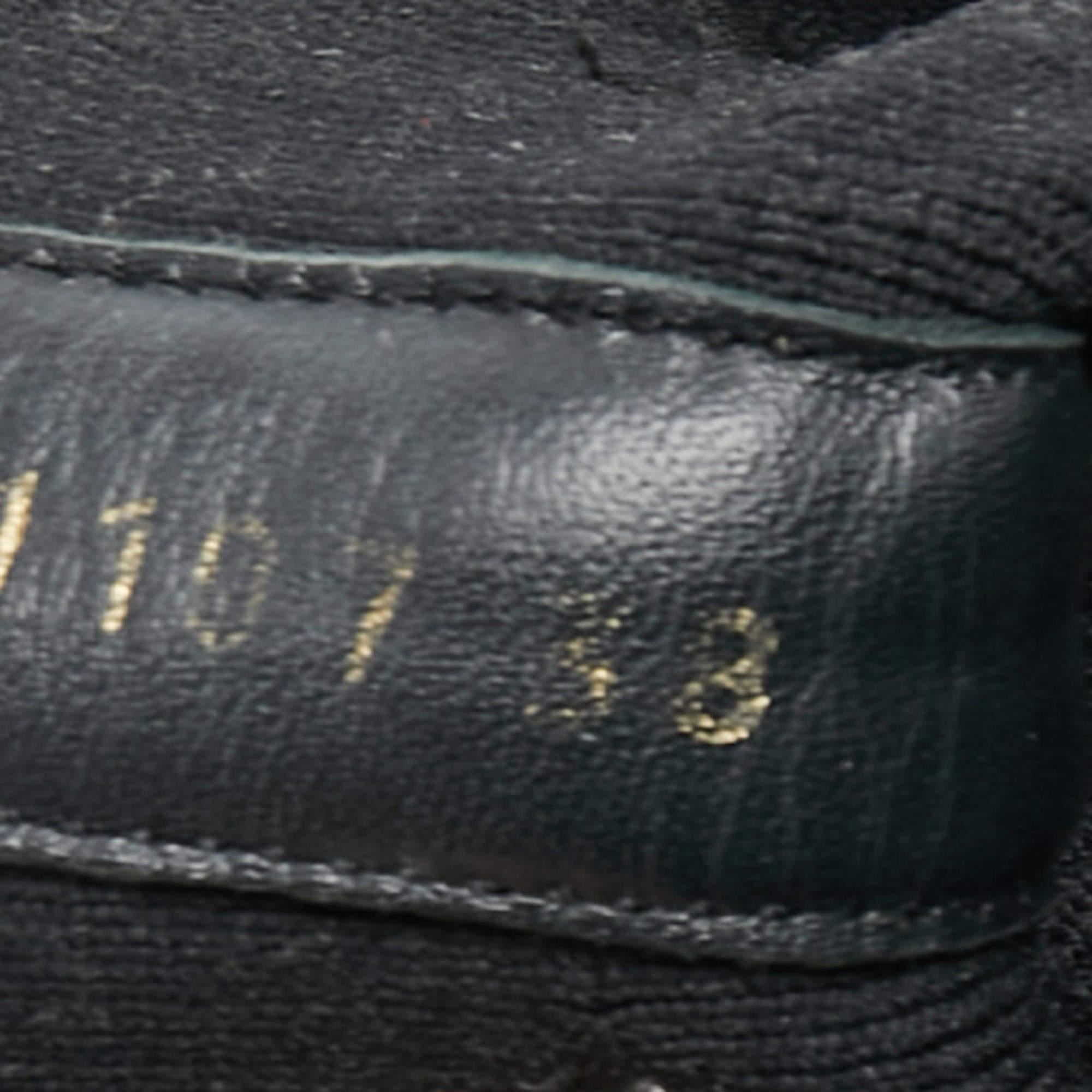 Louis Vuitton - Scarpe da ginnastica alte in maglia nera con calzino - misura 38 In condizioni buone a Dubai, Al Qouz 2