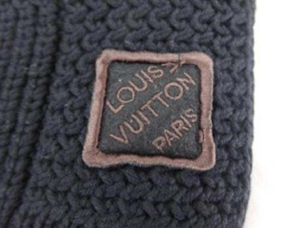 Louis Vuitton Black Knitted Damier 225006 Scarf/Wrap For Sale 5