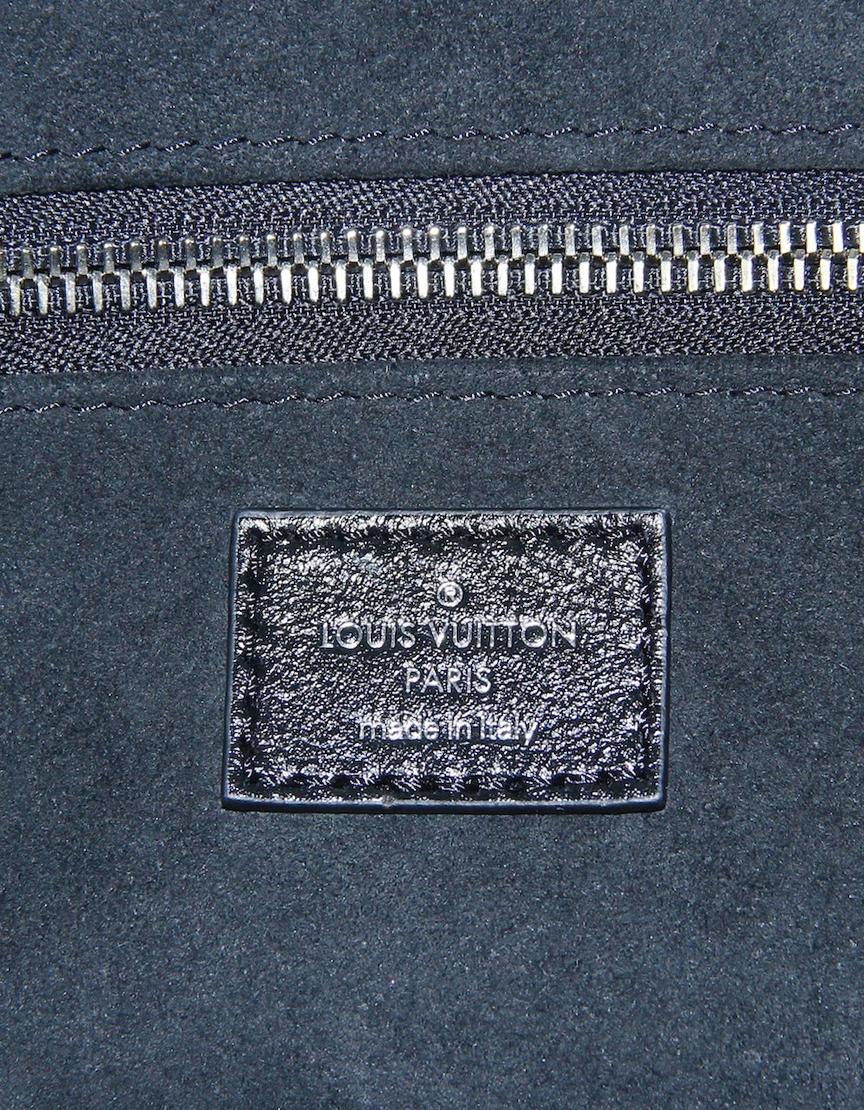 Louis Vuitton Black Lambskin Leather CarryAll Vibe MM Bag with Monogram Trim For Sale 4