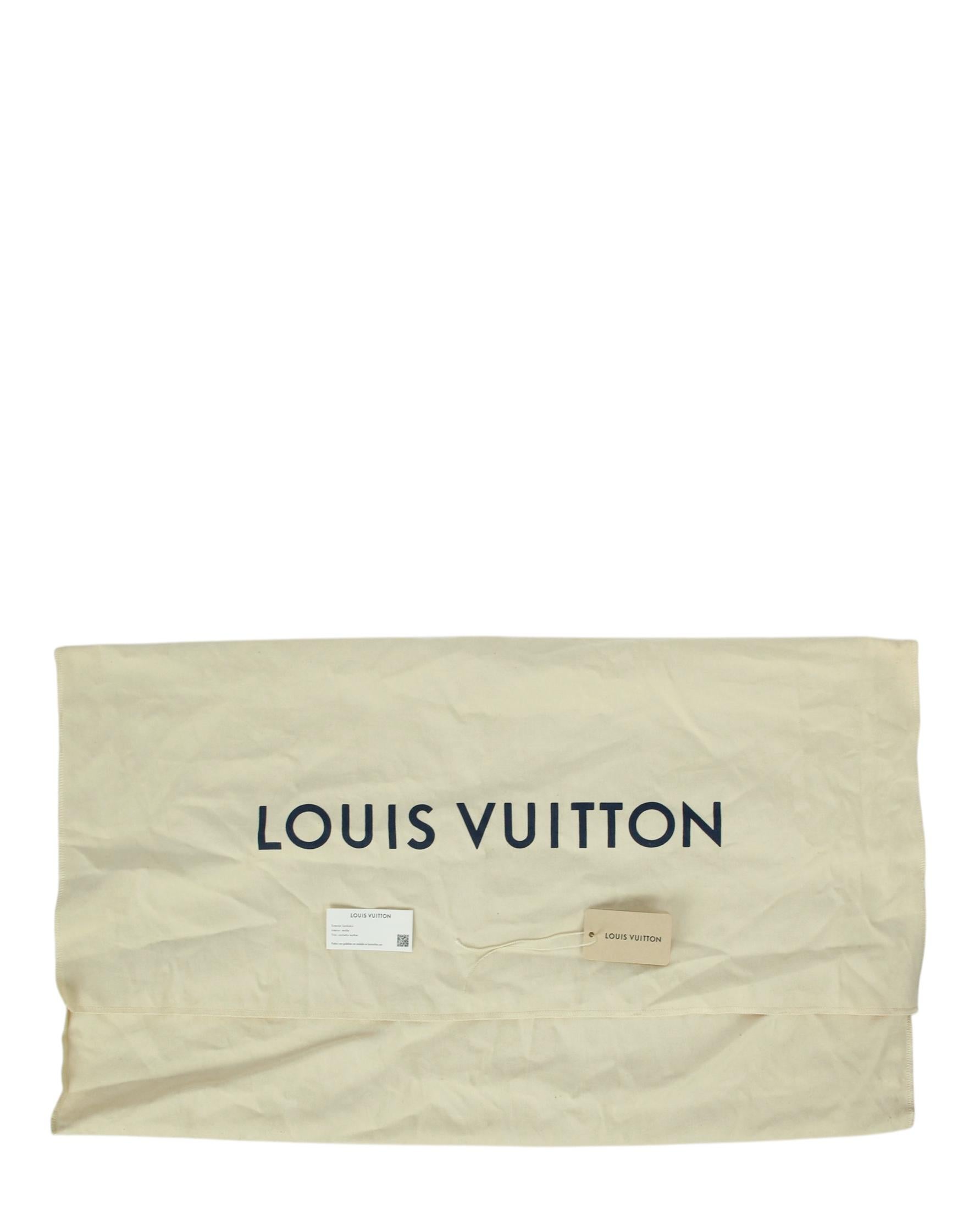 Louis Vuitton Black Lambskin Leather CarryAll Vibe MM Bag with Monogram Trim For Sale 5