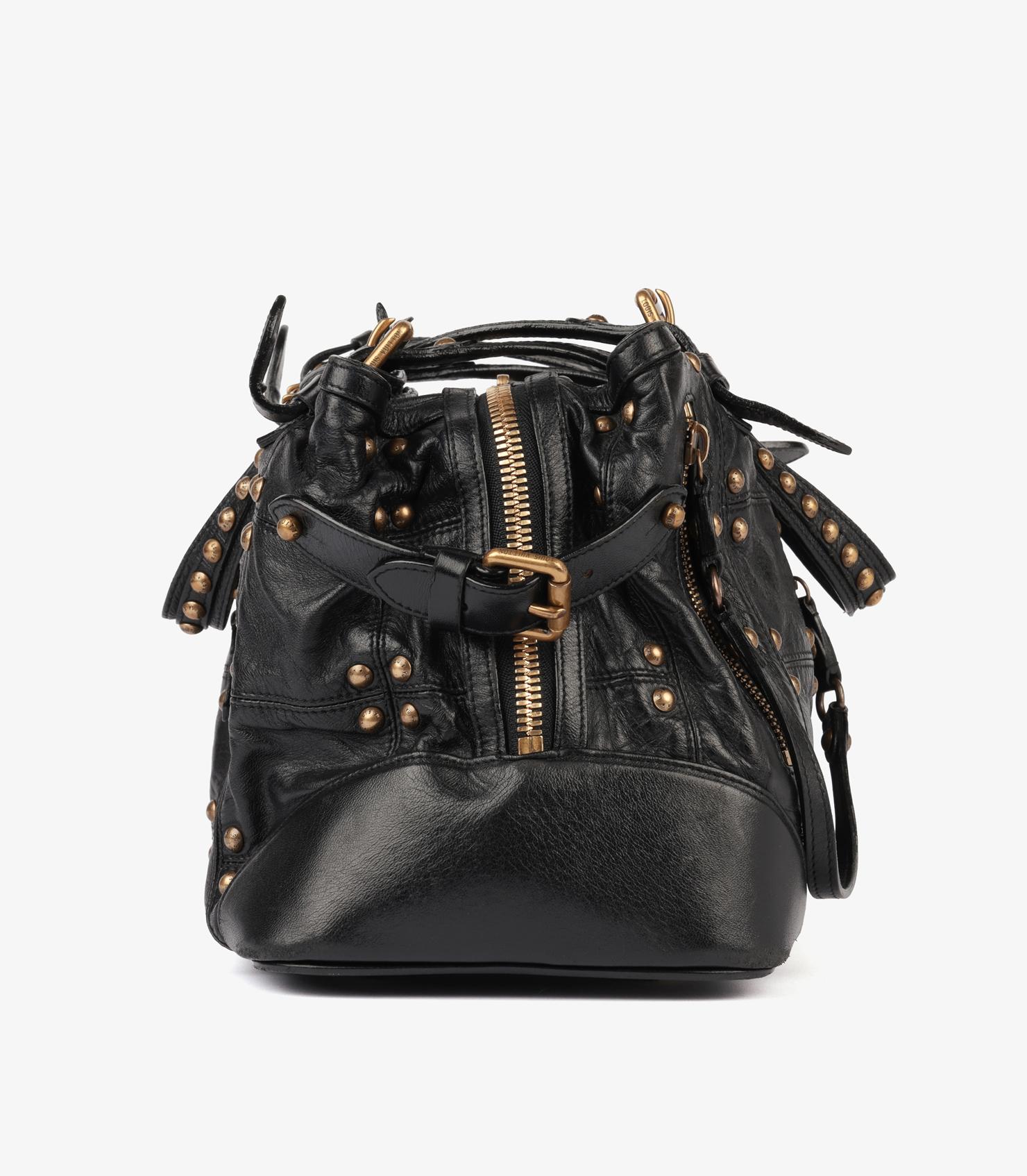 Louis Vuitton Sac Vintage en cuir d'agneau noir à rivets Bon état - En vente à Bishop's Stortford, Hertfordshire