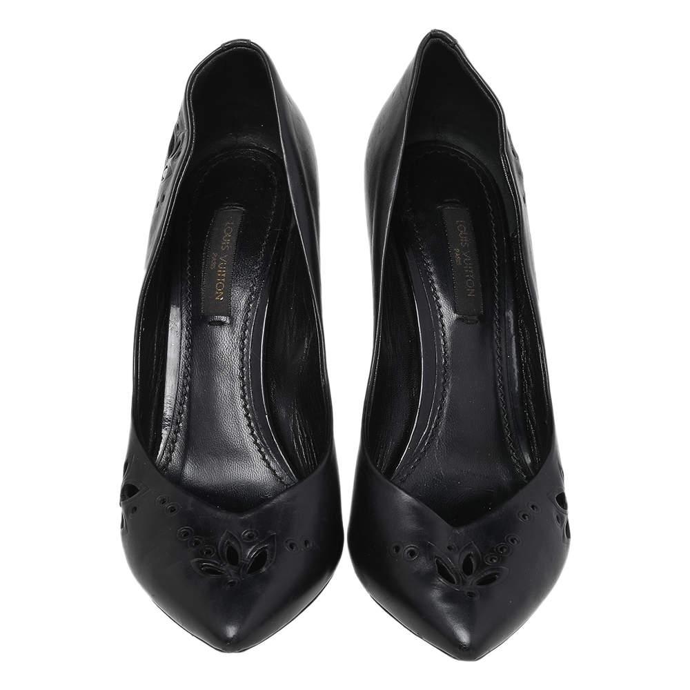 Louis Vuitton Black Laser Cut Leather Pointed Toe Pumps Size 36.5 In Fair Condition In Dubai, Al Qouz 2