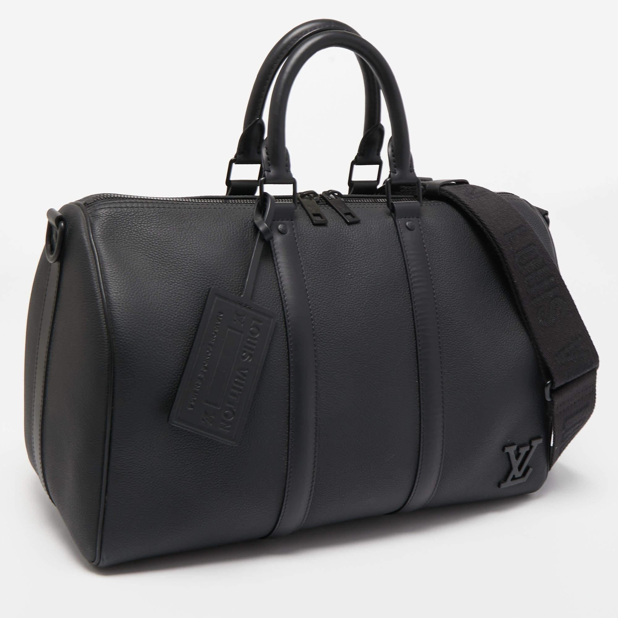 Louis Vuitton Black Leather Aerogram Keepall Bandoulière 40 Bag In Excellent Condition In Dubai, Al Qouz 2