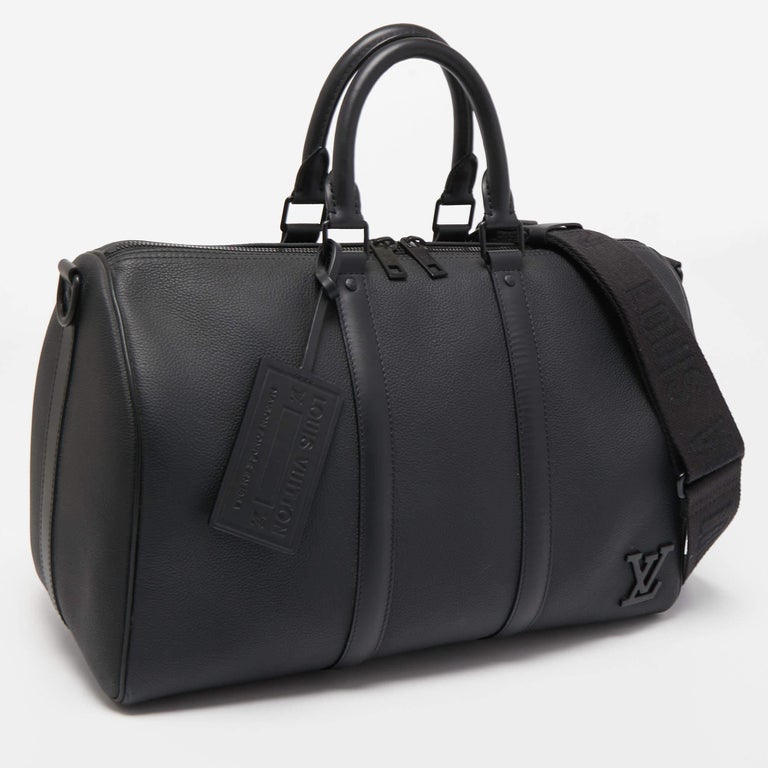 Louis Vuitton Black Leather Aerogram Keepall Bandoulière 40 Bag For Sale at  1stDibs