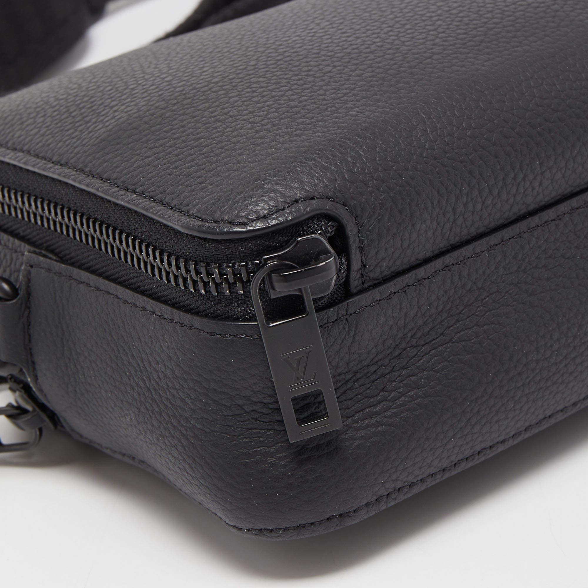 Louis Vuitton Black Leather Alpha Wearable Wallet 4