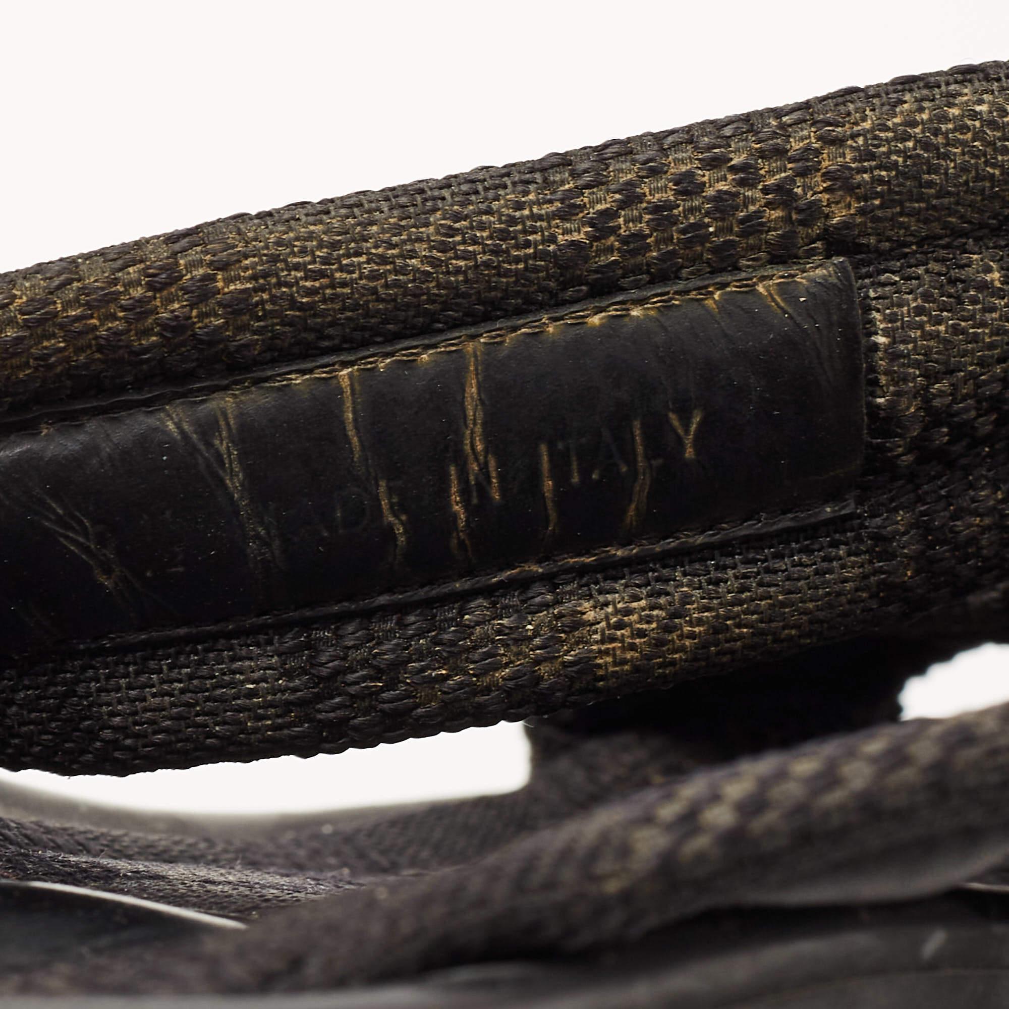 Louis Vuitton Black Leather and Canvas Damier Slide Flats Size 42.5 In Fair Condition For Sale In Dubai, Al Qouz 2