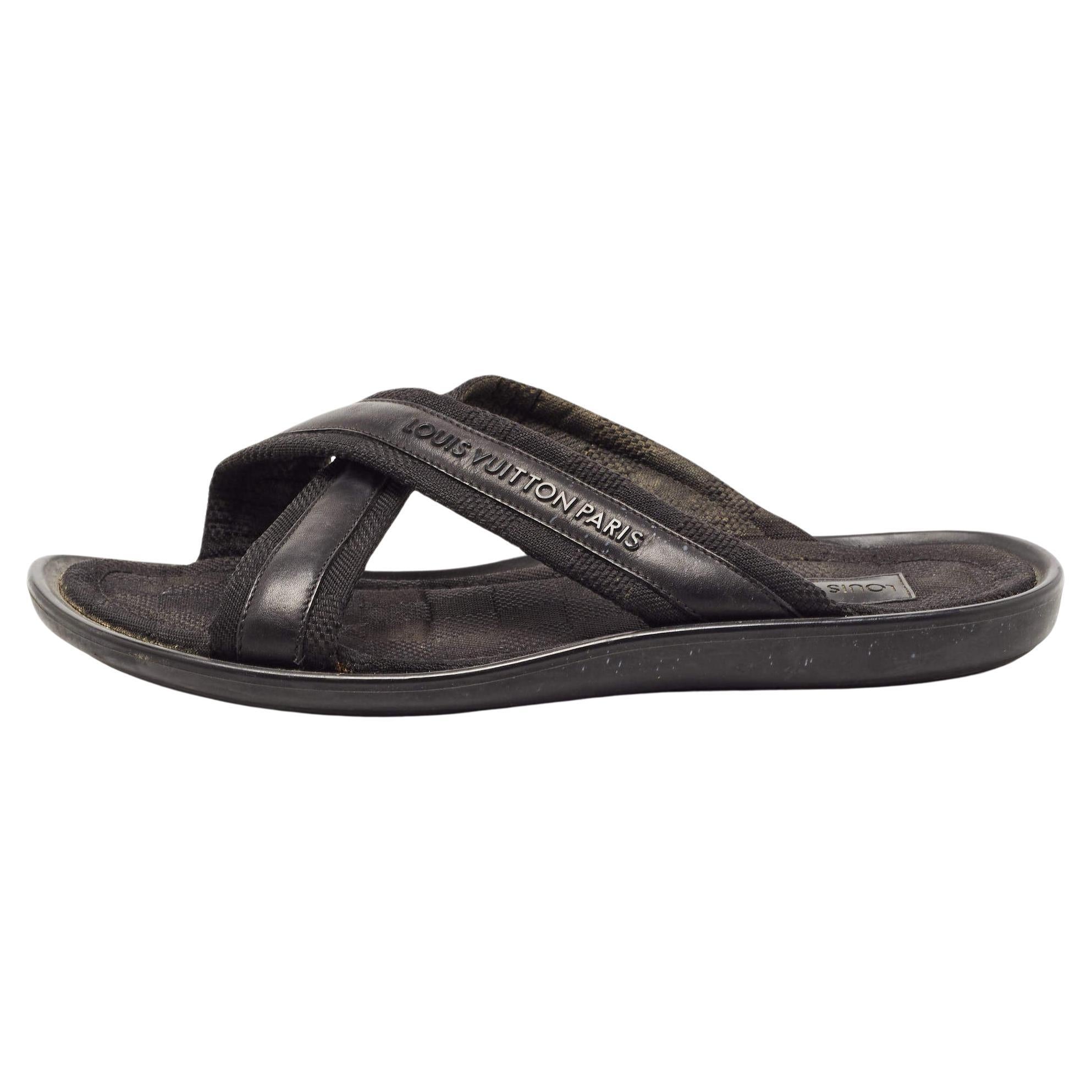 Louis Vuitton Slide en cuir noir et toile Damier Taille 42.5