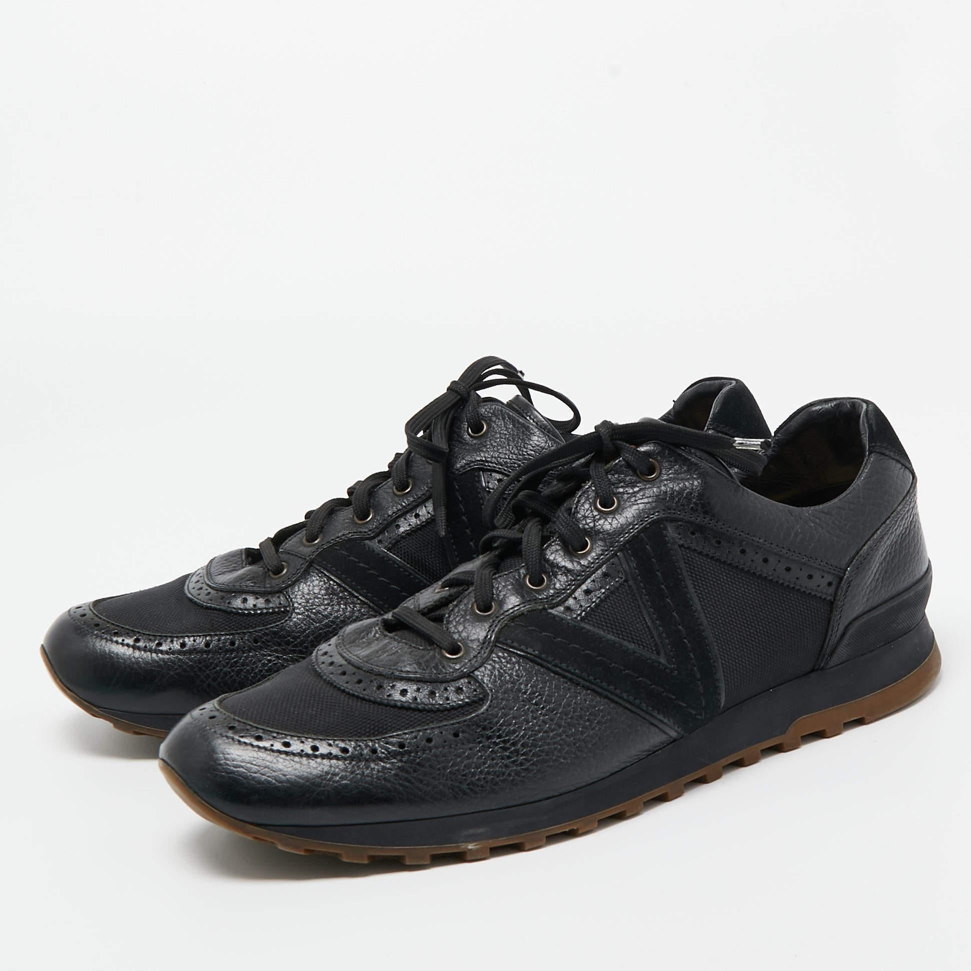 Louis Vuitton Black Leather and Canvas Low Top Sneakers Size 45 For Sale 2