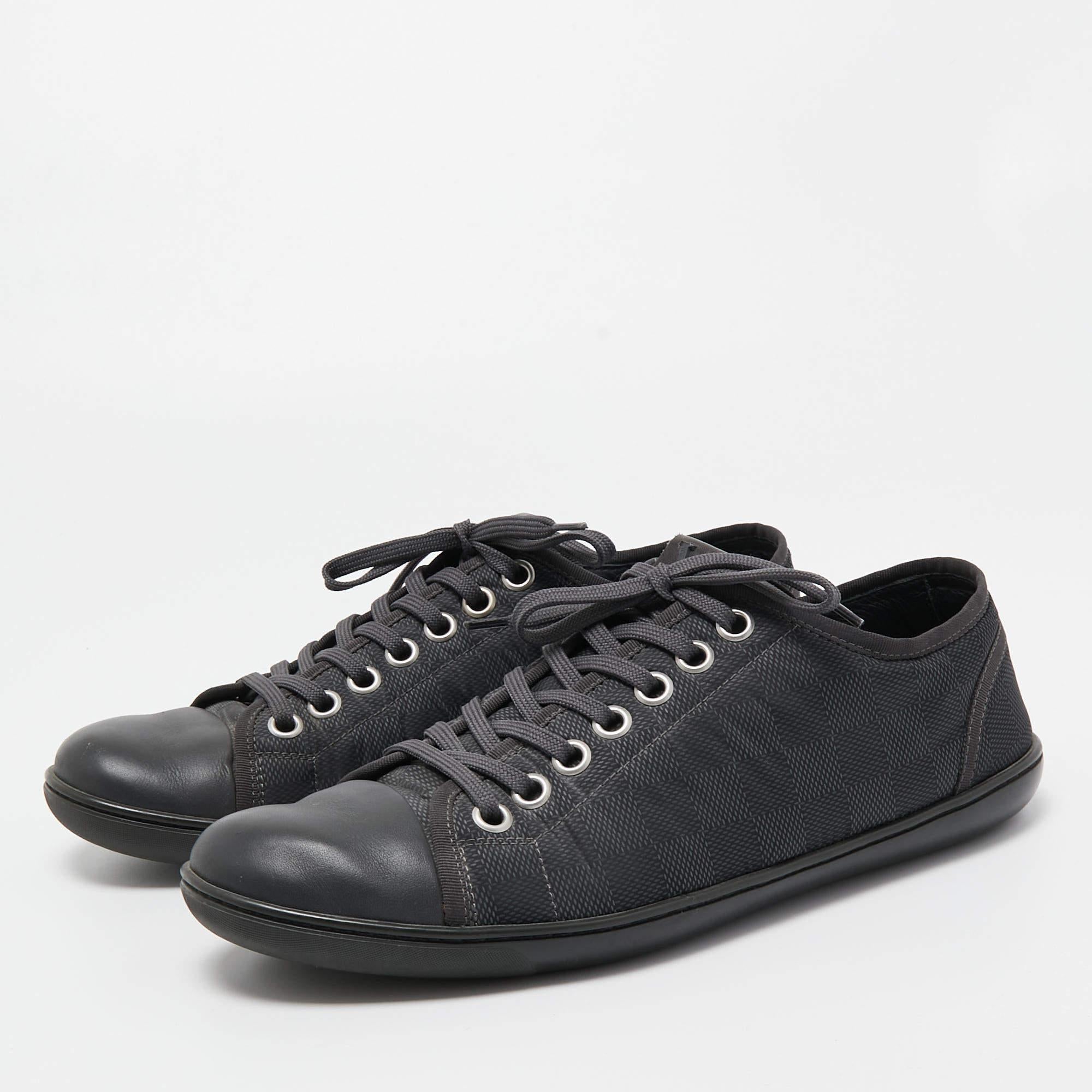 Coming in a classic silhouette, these designer sneakers are a seamless combination of luxury, comfort, and style. These sneakers are designed with signature details and comfortable insoles.